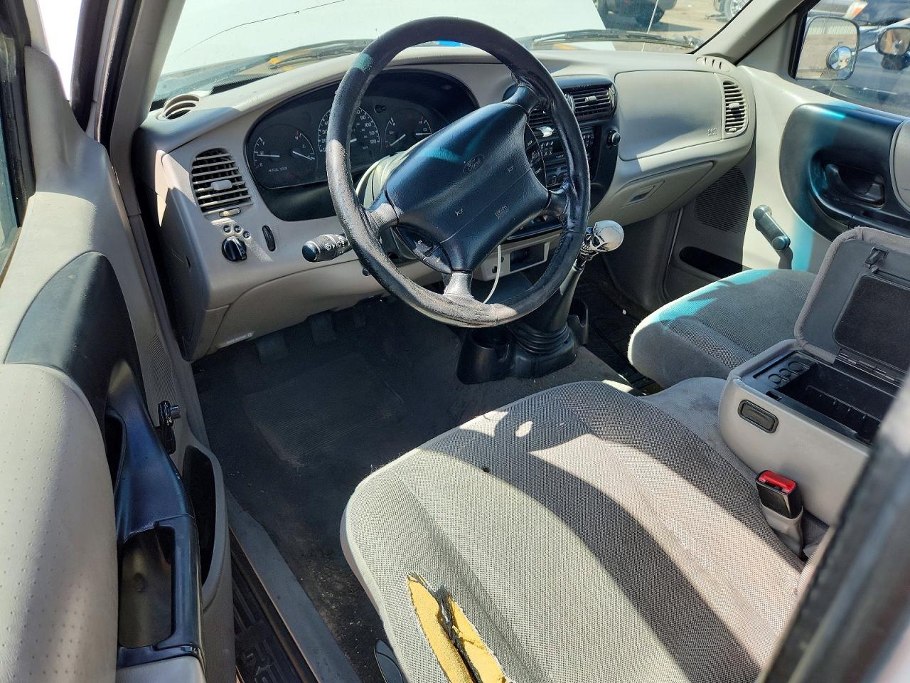 2000 Ford Ranger Super Cab White vin: 1FTYR14VXYPA11708