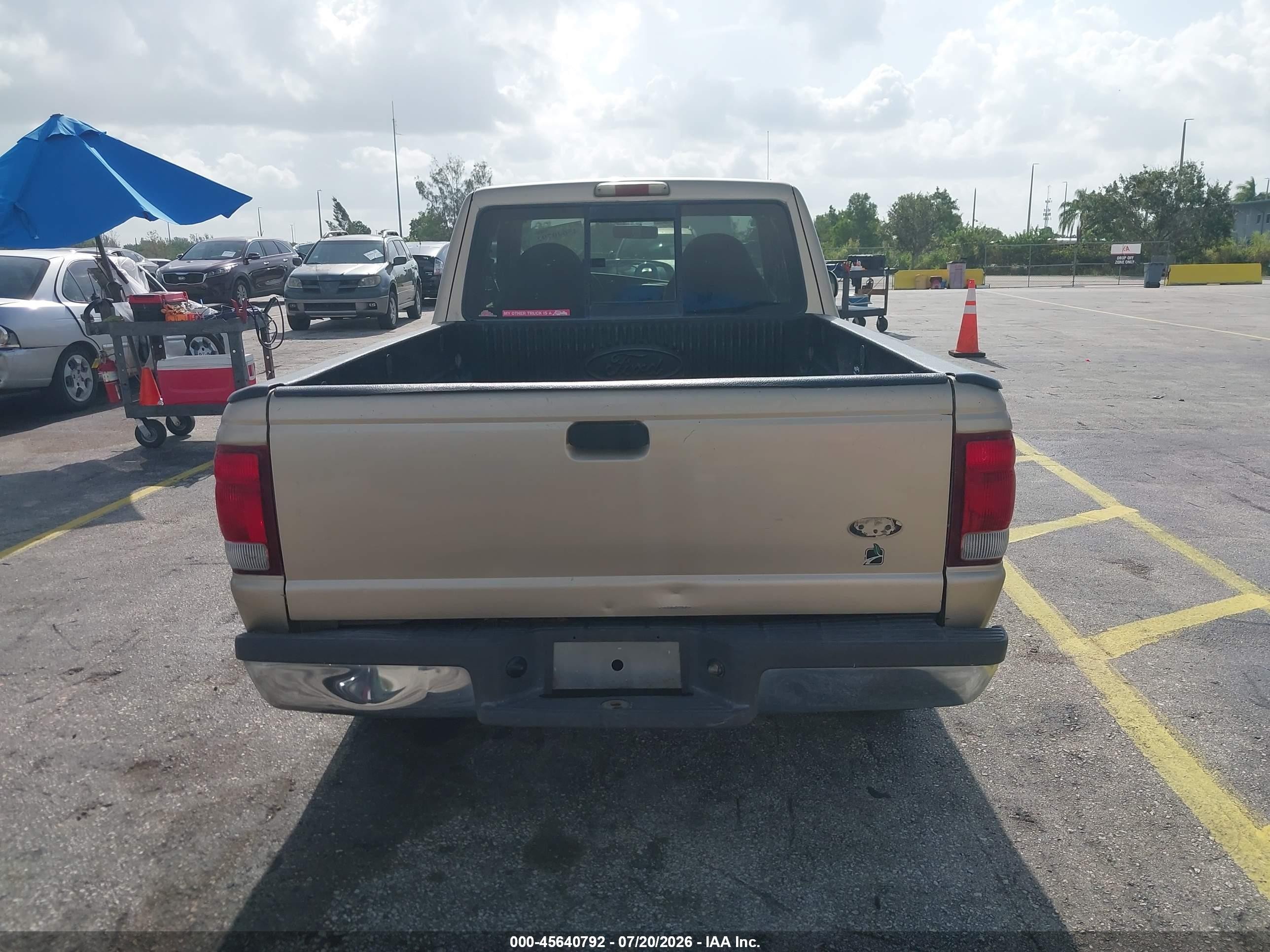 2000 Ford Ranger Xl/xlt Gold vin: 1FTYR14VXYTA91695