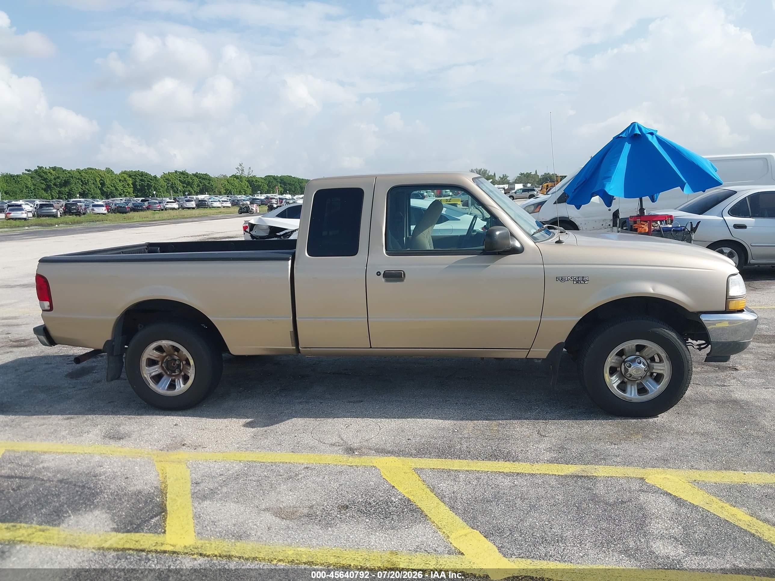 2000 Ford Ranger Xl/xlt Gold vin: 1FTYR14VXYTA91695