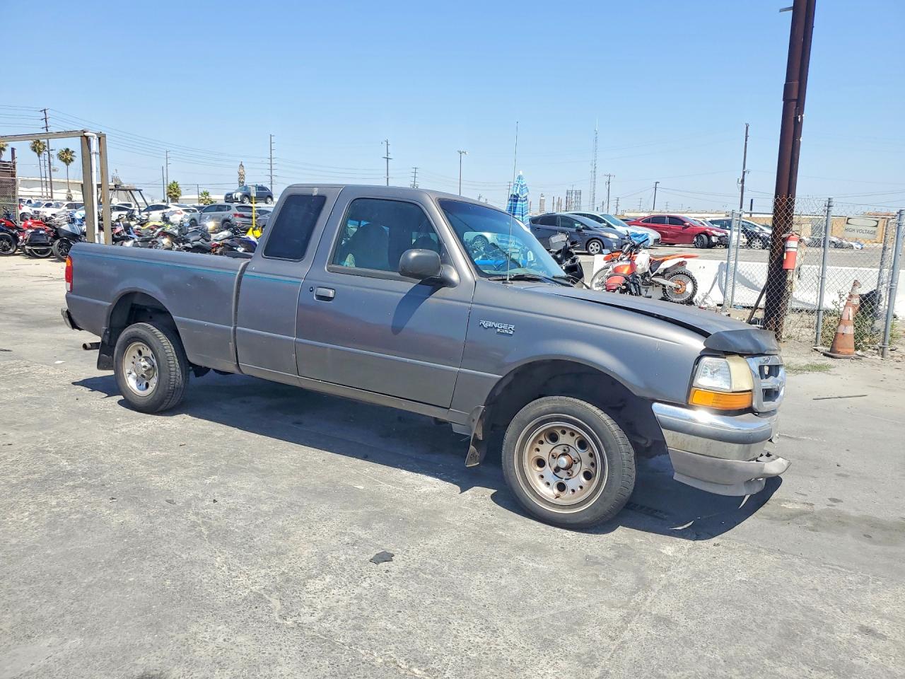 1998 Ford Ranger Super Cab Серый vin: 1FTYR14X0WPA88750