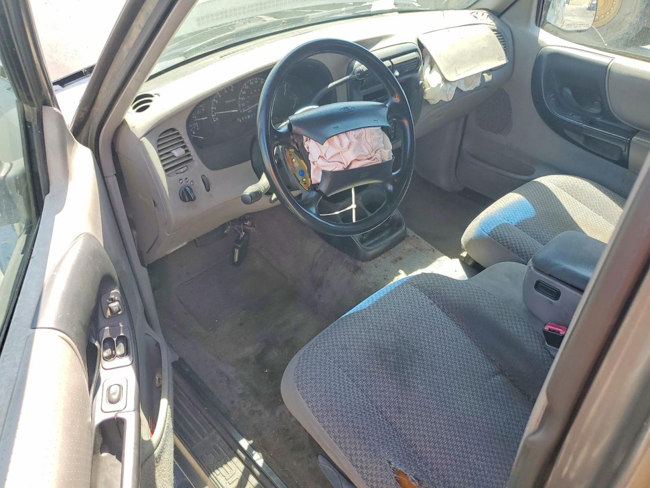1998 Ford Ranger Super Cab Серый vin: 1FTYR14X0WPA88750