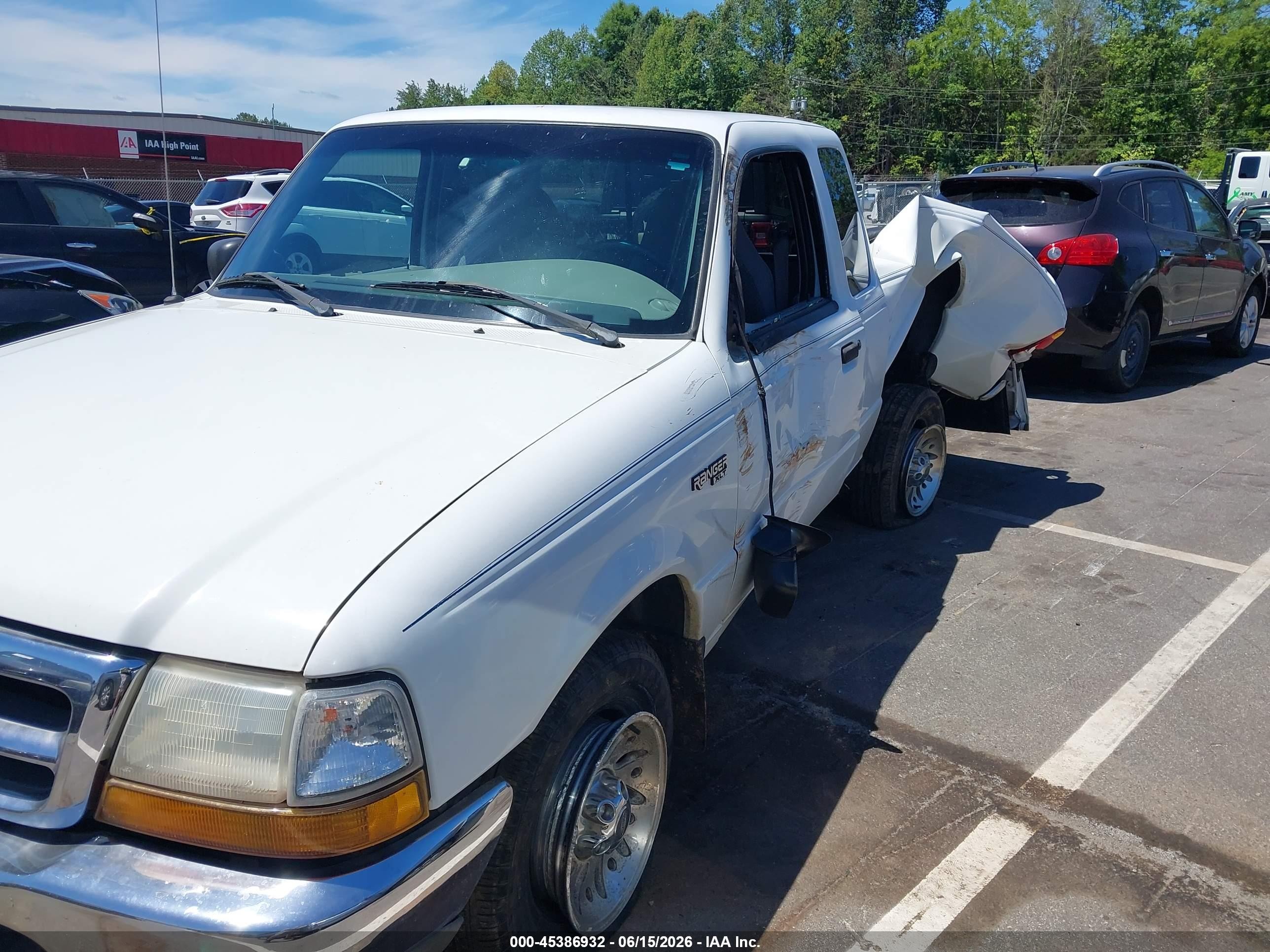 1999 Ford Ranger Xlt White vin: 1FTYR14X0XTA40027