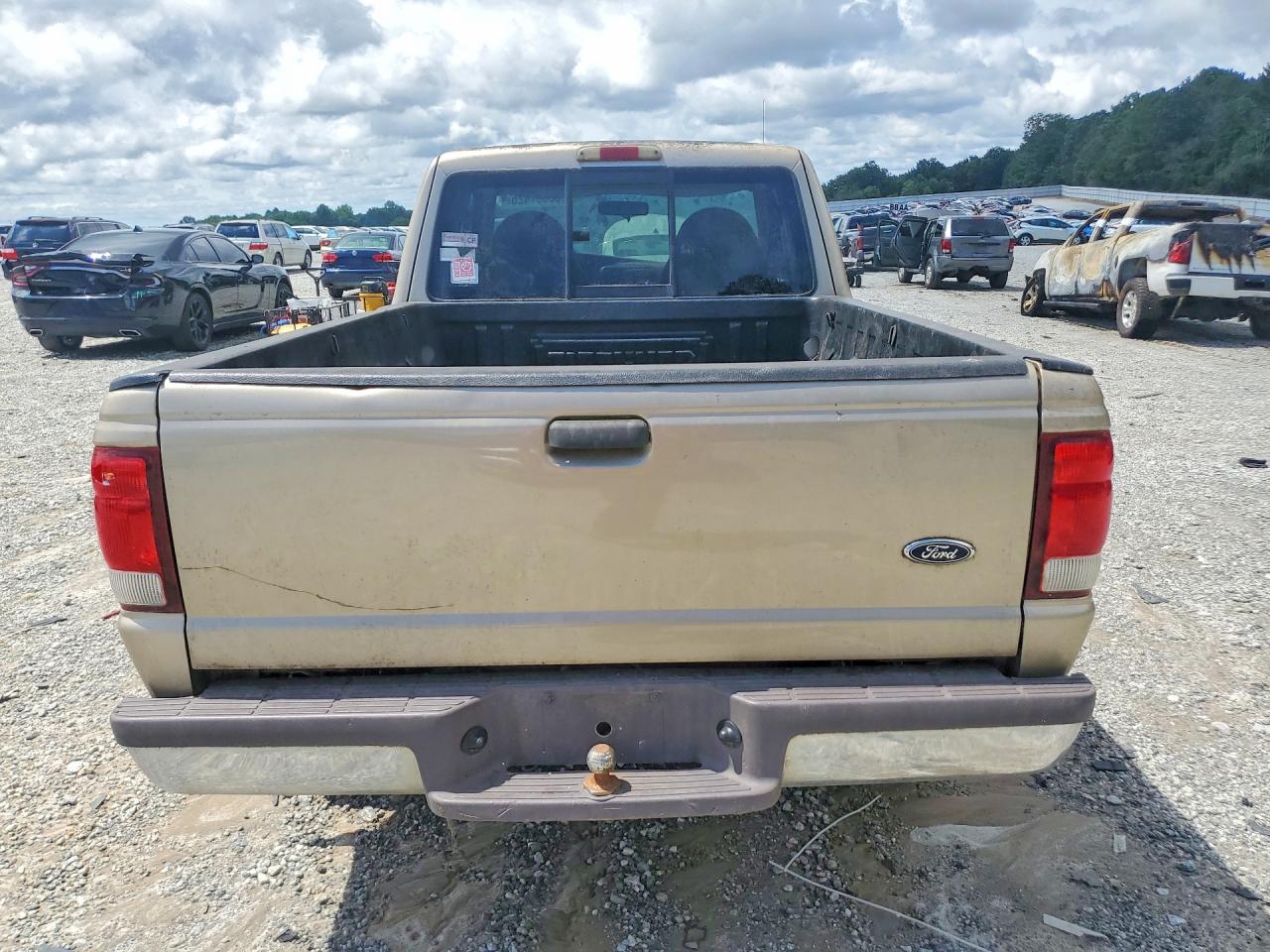 2000 Ford Ranger Beige vin: 1FTYR14X1YTA07071