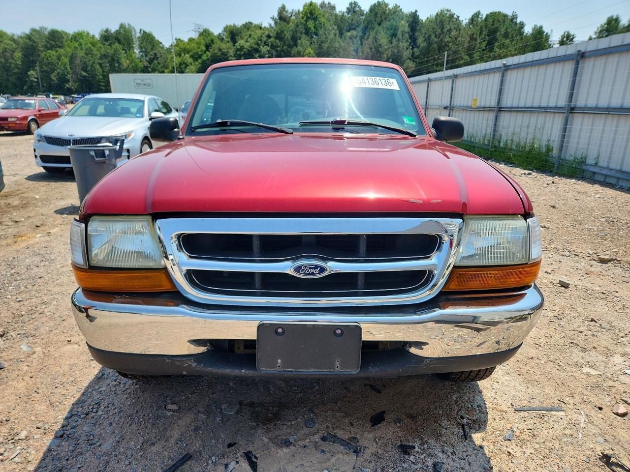 2000 Ford Ranger Super Cab Red vin: 1FTYR14X1YTA93255