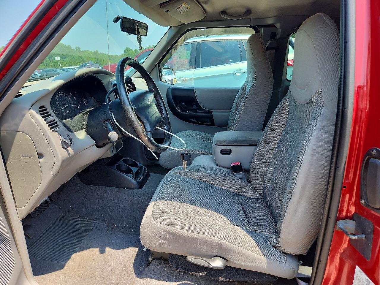 2000 Ford Ranger Super Cab Red vin: 1FTYR14X1YTA93255