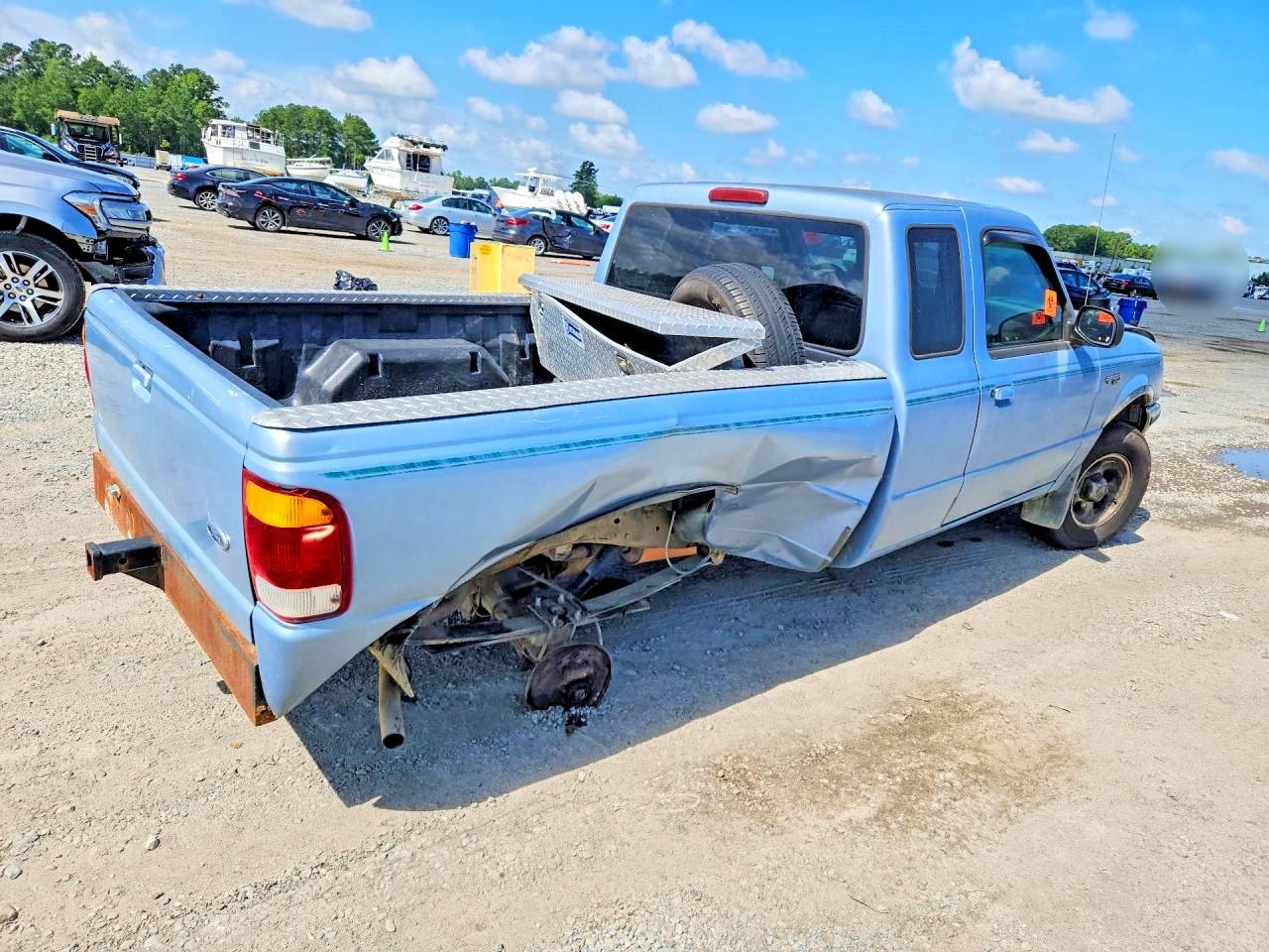 1998 Ford Ranger Super Cab Blue vin: 1FTYR14X2WTA37760