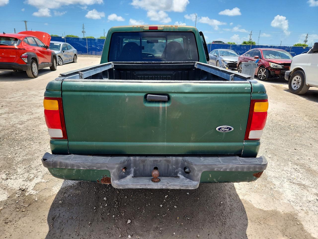 1999 Ford Ranger Green vin: 1FTYR14X3XPC00958