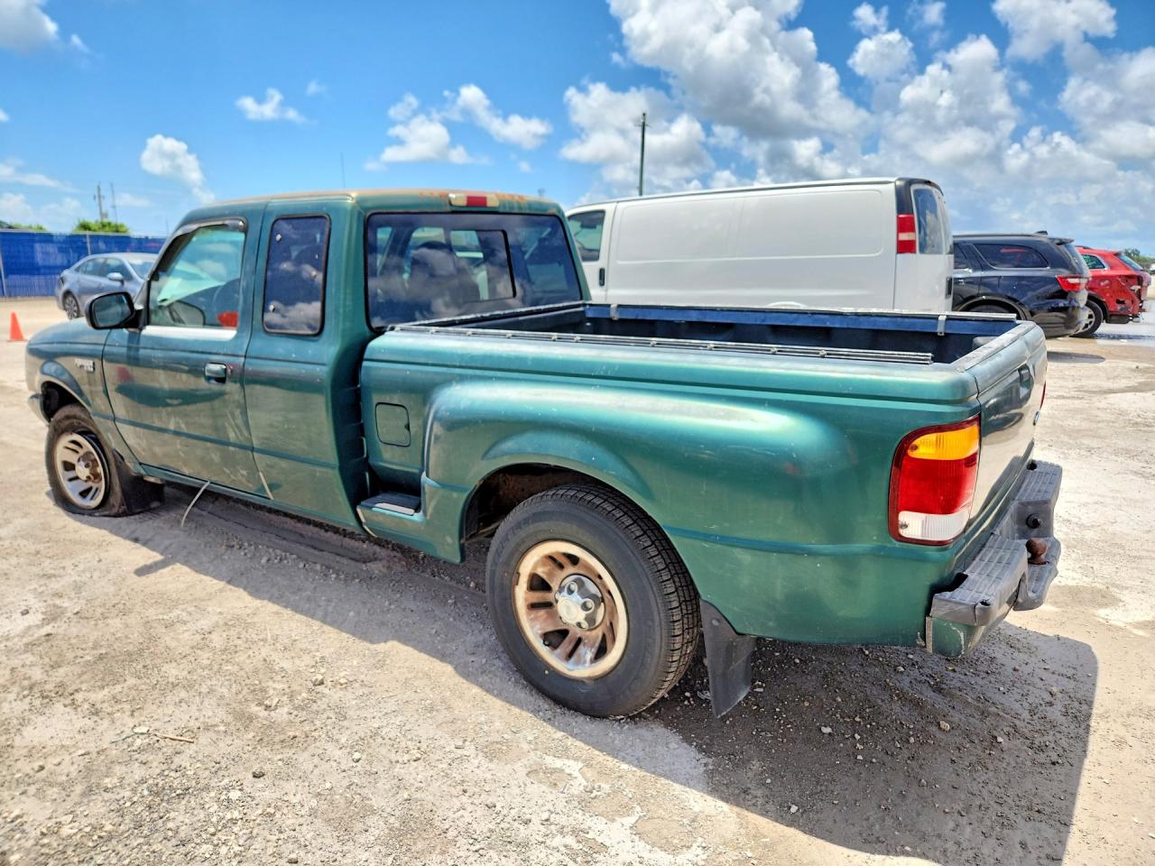1999 Ford Ranger Green vin: 1FTYR14X3XPC00958