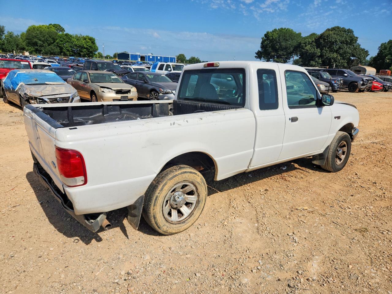 2000 Ford Ranger Super Cab Белый vin: 1FTYR14X3YPB51858