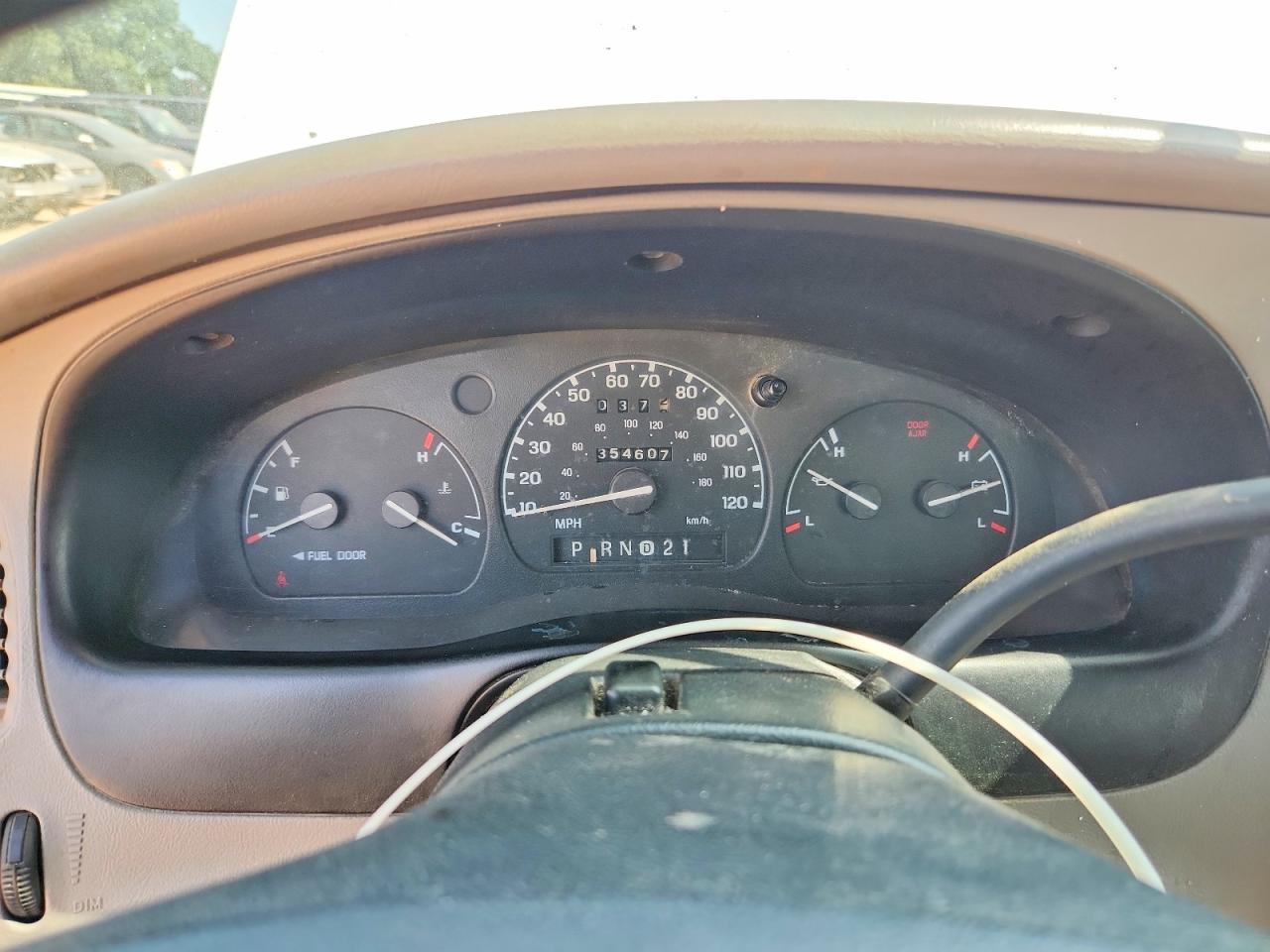 2000 Ford Ranger Super Cab Белый vin: 1FTYR14X3YPB51858