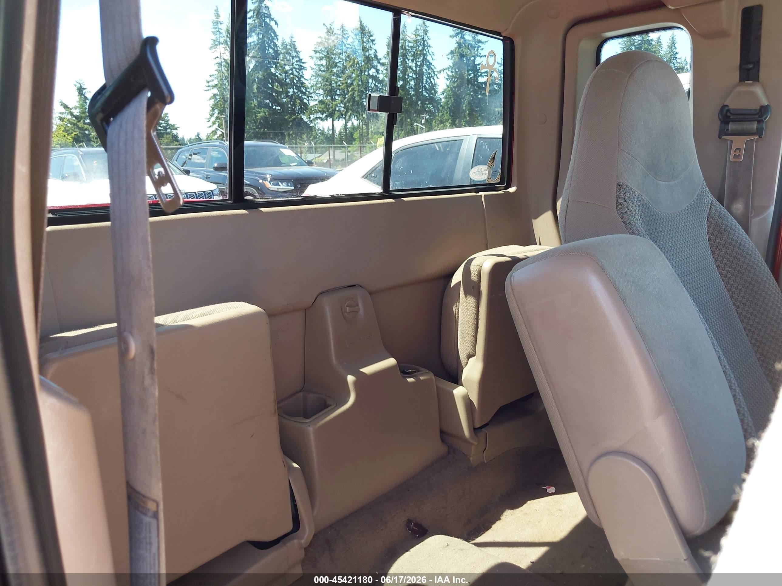 1999 Ford Ranger Xlt Red vin: 1FTYR14X4XPB21217