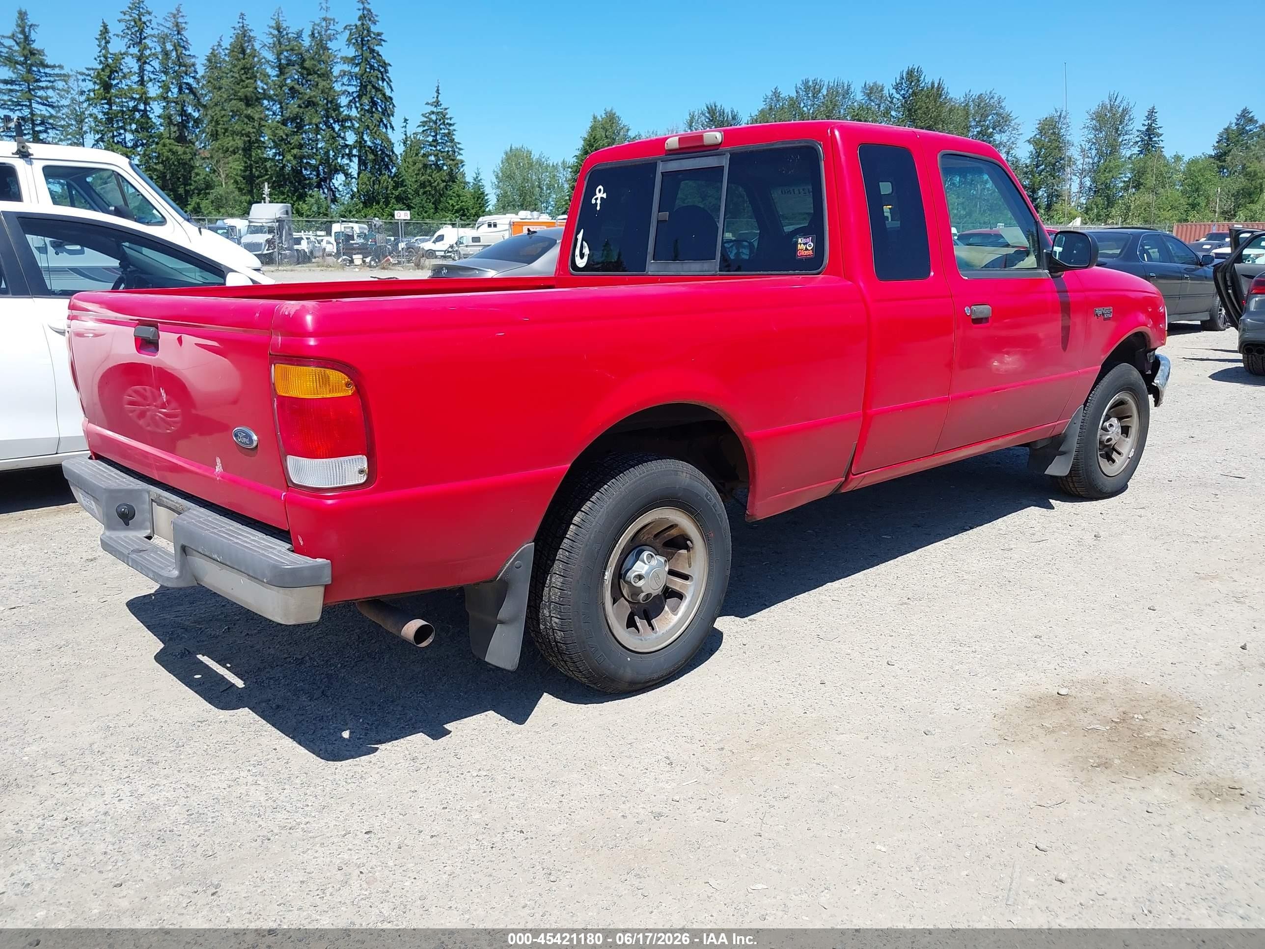 1999 Ford Ranger Xlt Red vin: 1FTYR14X4XPB21217