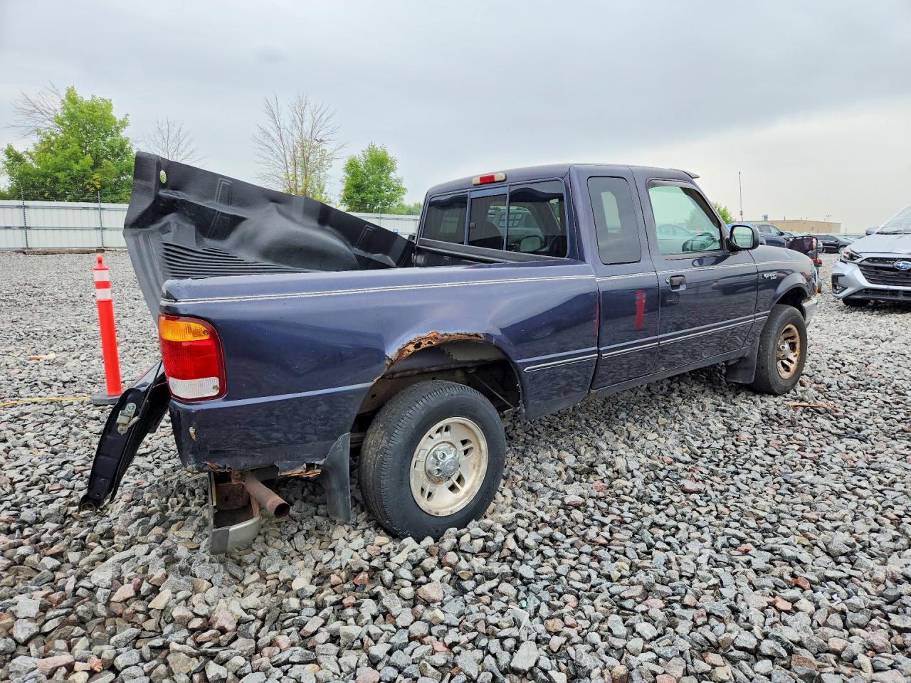 1999 Ford Ranger Super Cab Blue vin: 1FTYR14X4XPB47512