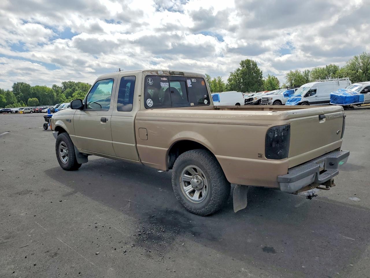 2000 Ford Ranger Super Cab Gold vin: 1FTYR14X5YPA20656