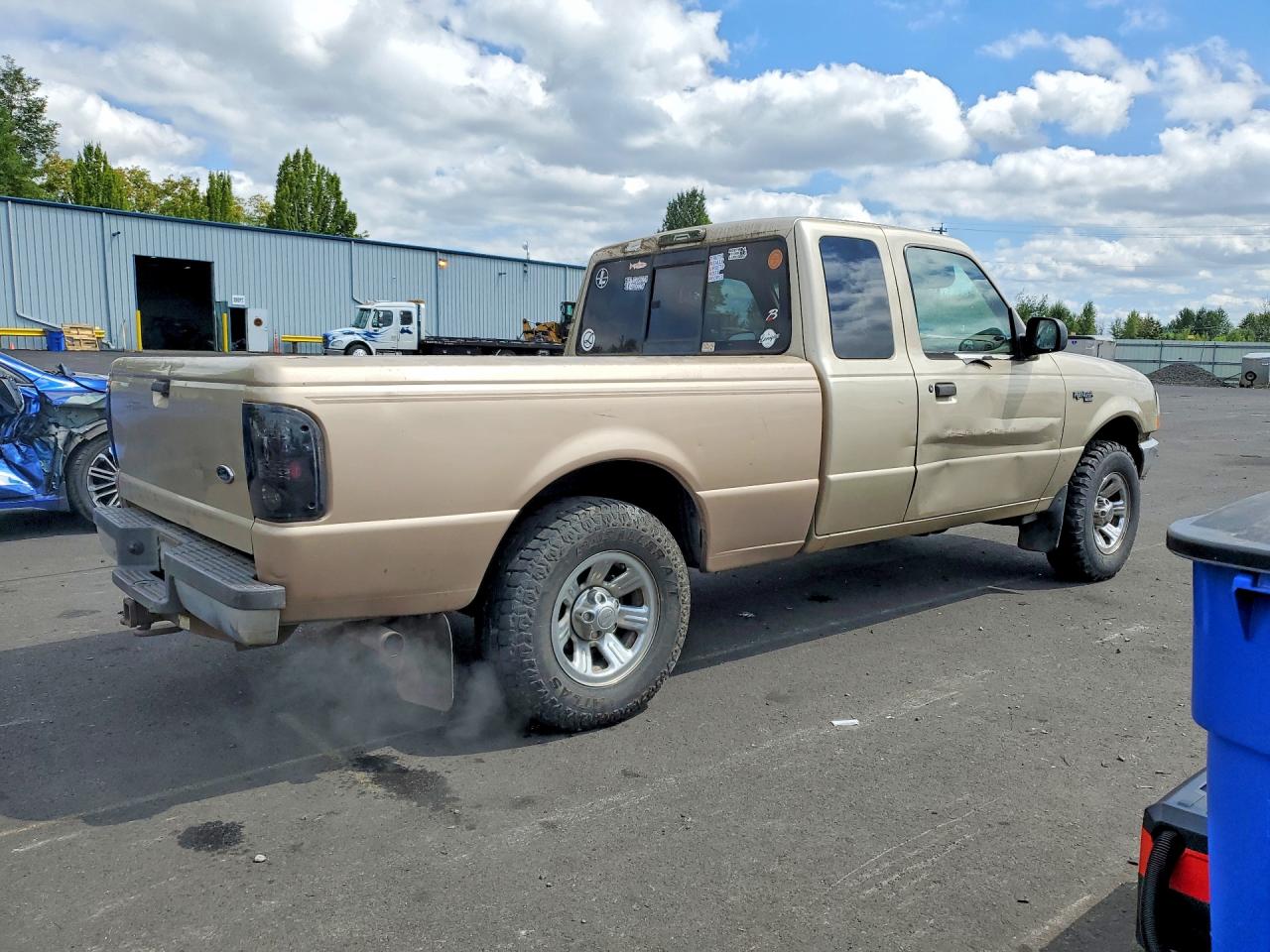 2000 Ford Ranger Super Cab Gold vin: 1FTYR14X5YPA20656