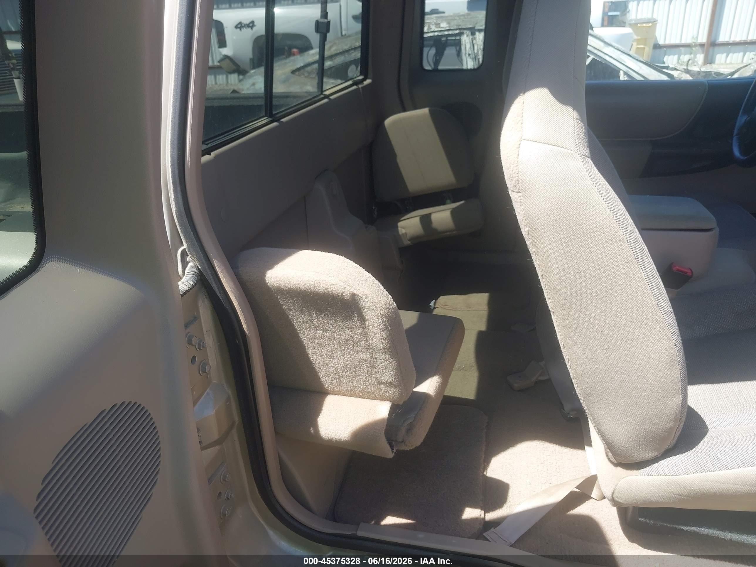 2000 Ford Ranger Xlt Champagne vin: 1FTYR14X5YPA81957