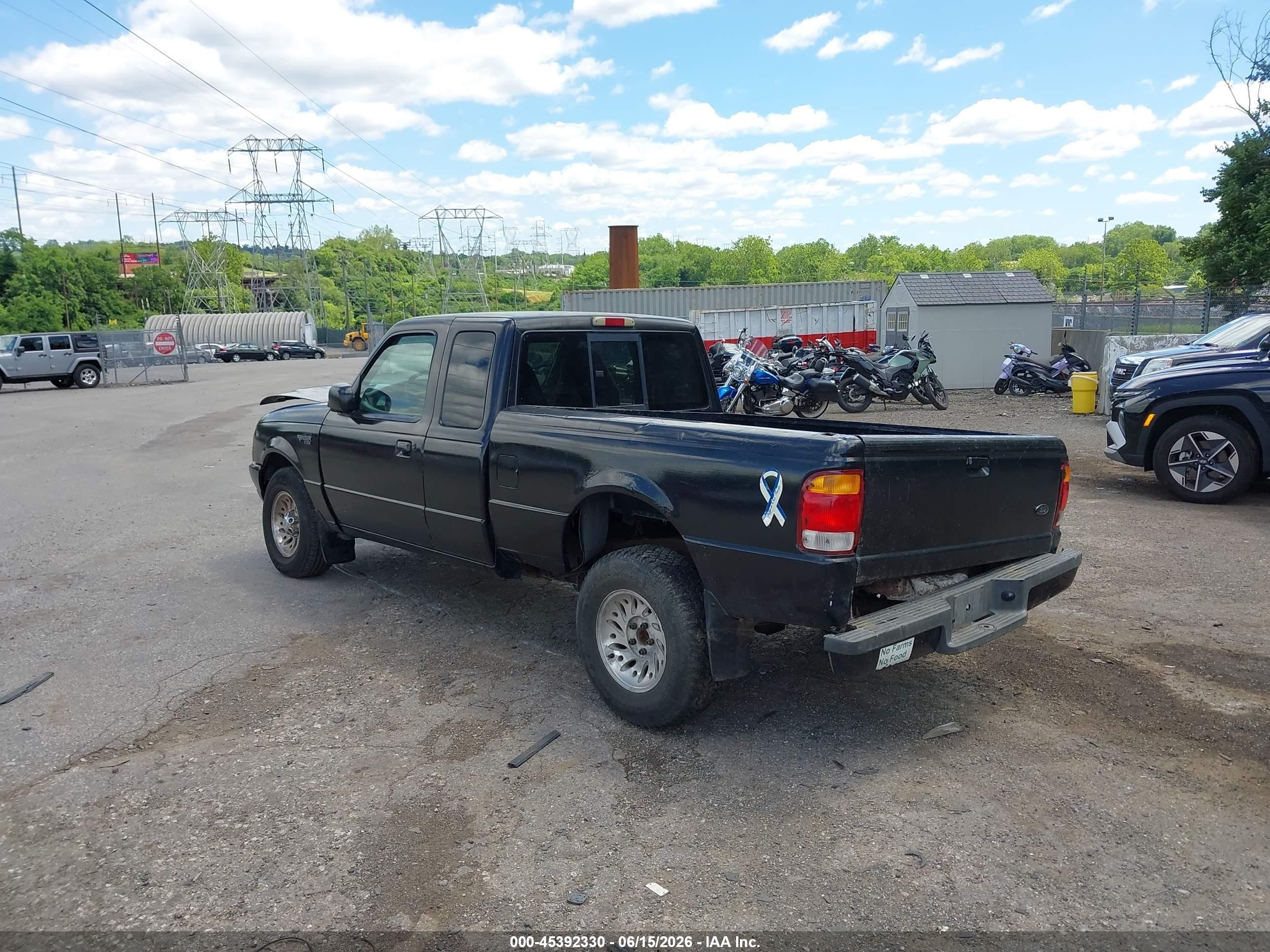 1999 Ford Ranger Xlt Black vin: 1FTYR14X6XTA02091