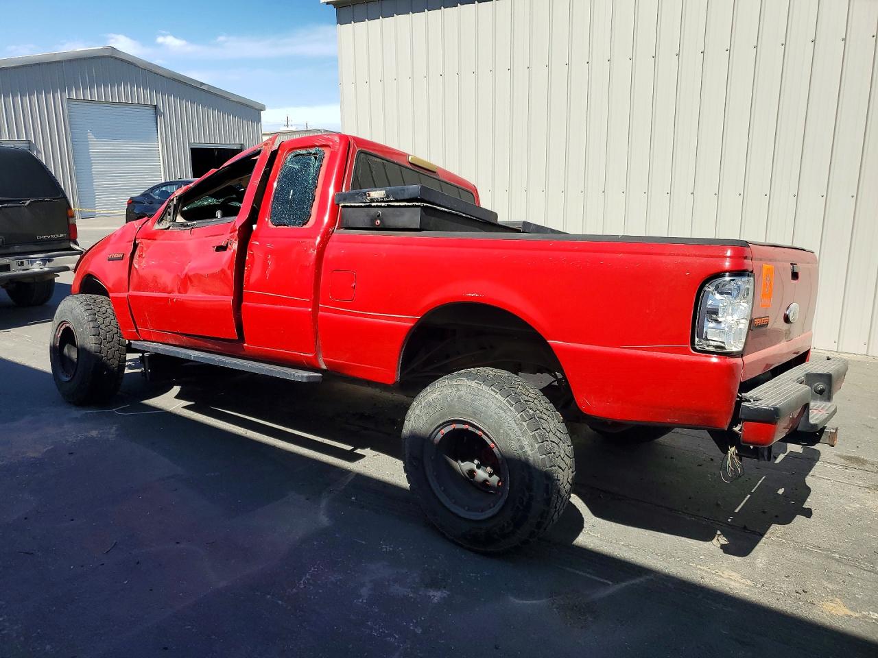 1999 Ford Ranger Super Cab Red vin: 1FTYR14X7XPC03362