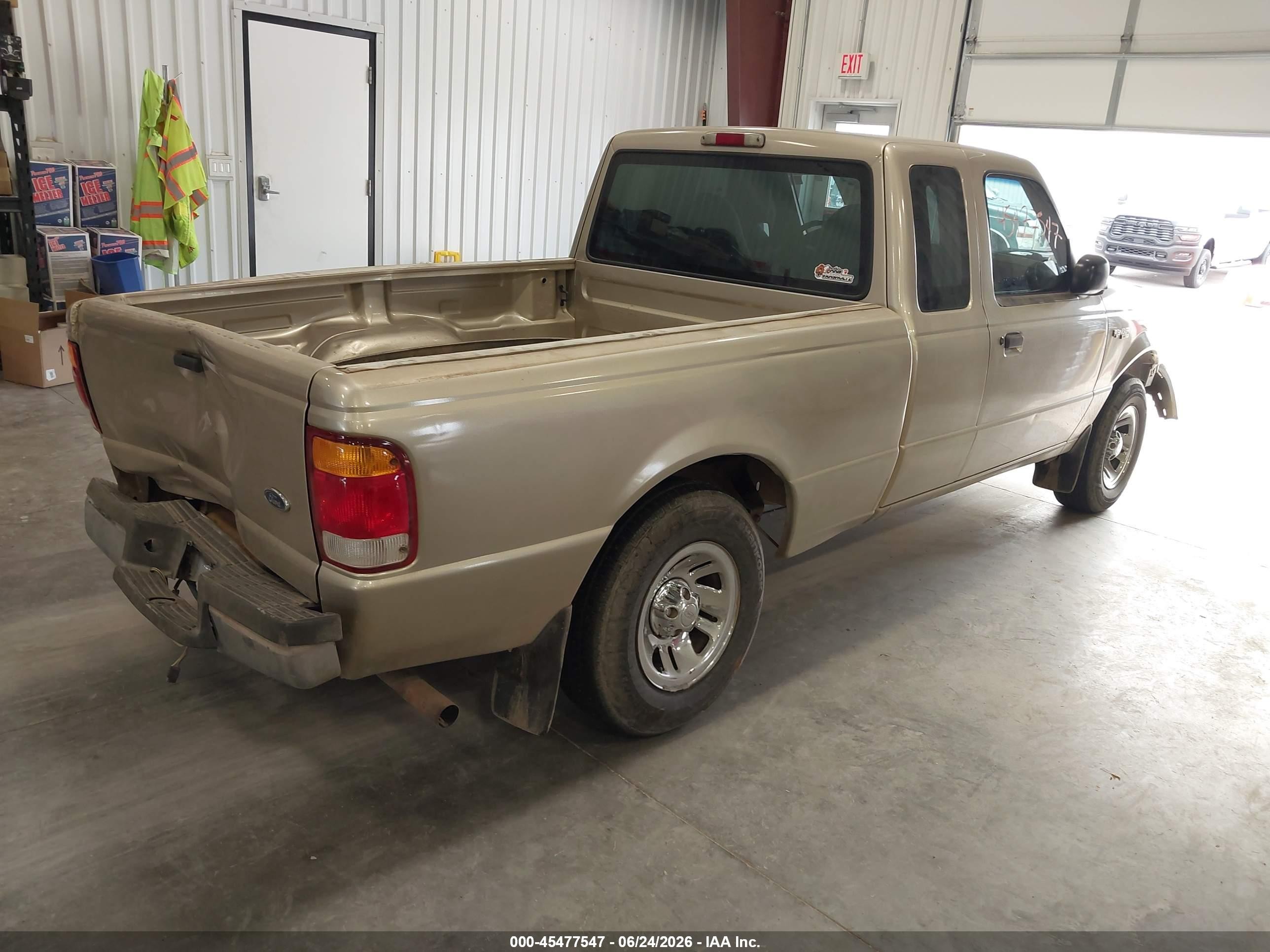1999 Ford Ranger Xlt Gold vin: 1FTYR14X8XPB99158