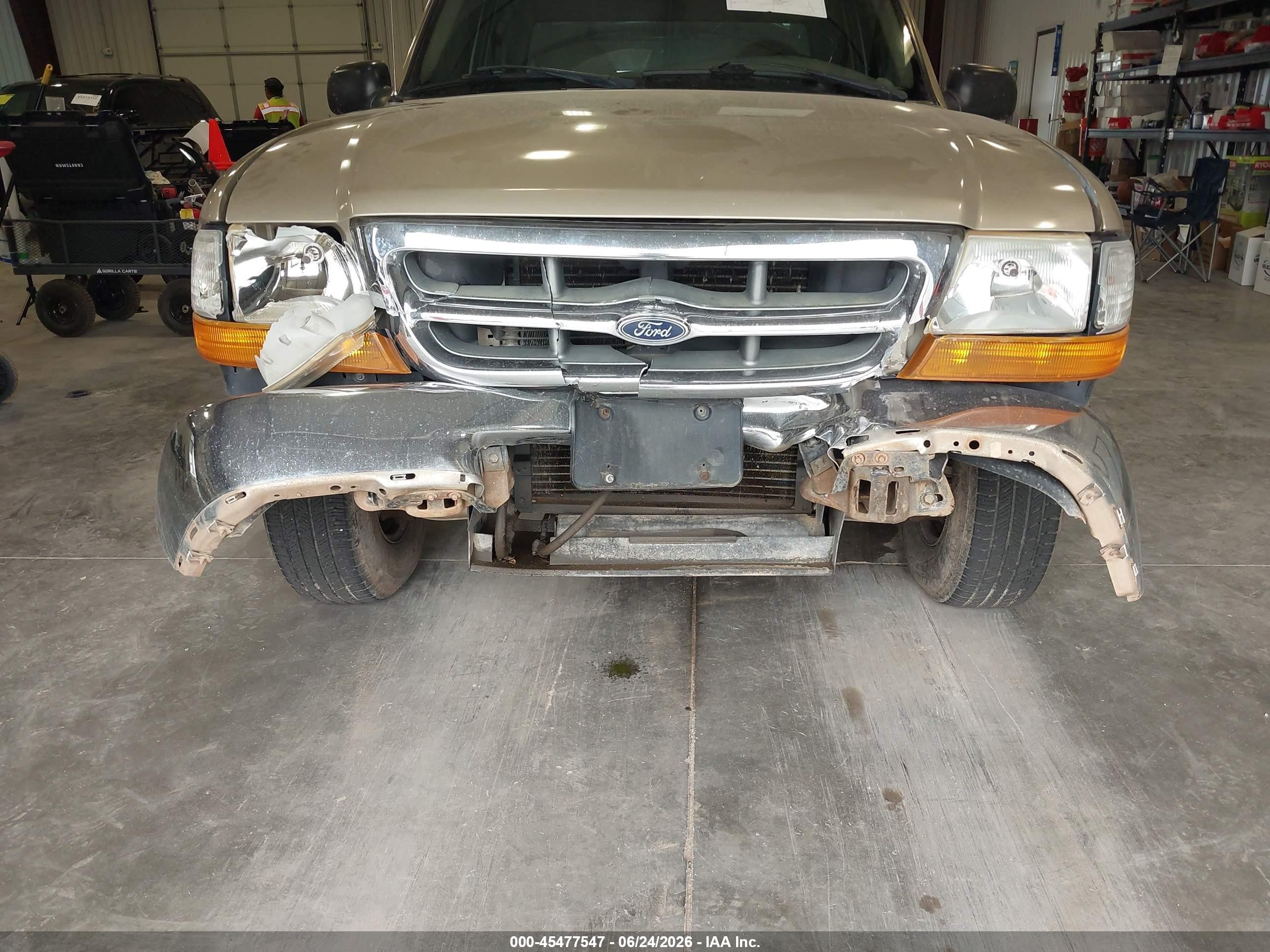 1999 Ford Ranger Xlt Gold vin: 1FTYR14X8XPB99158