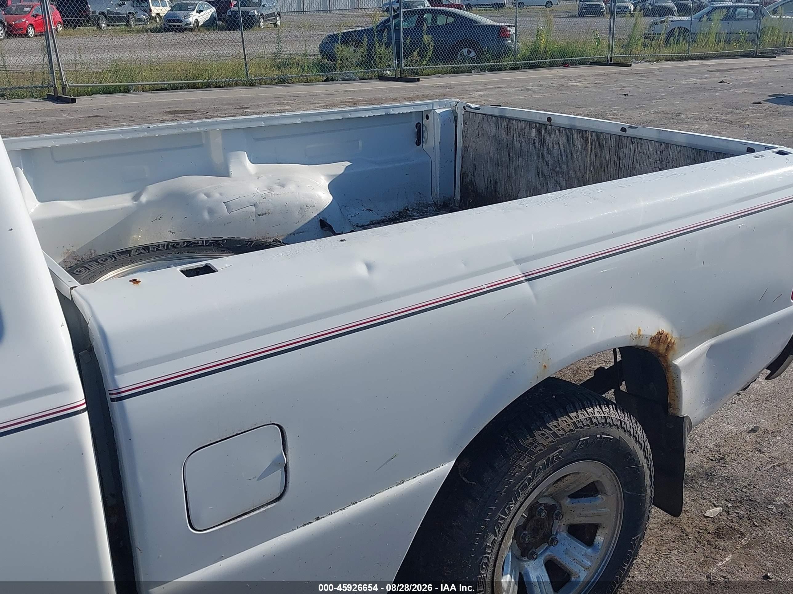 2000 Ford Ranger Xlt Белый vin: 1FTYR14X8YPB55808