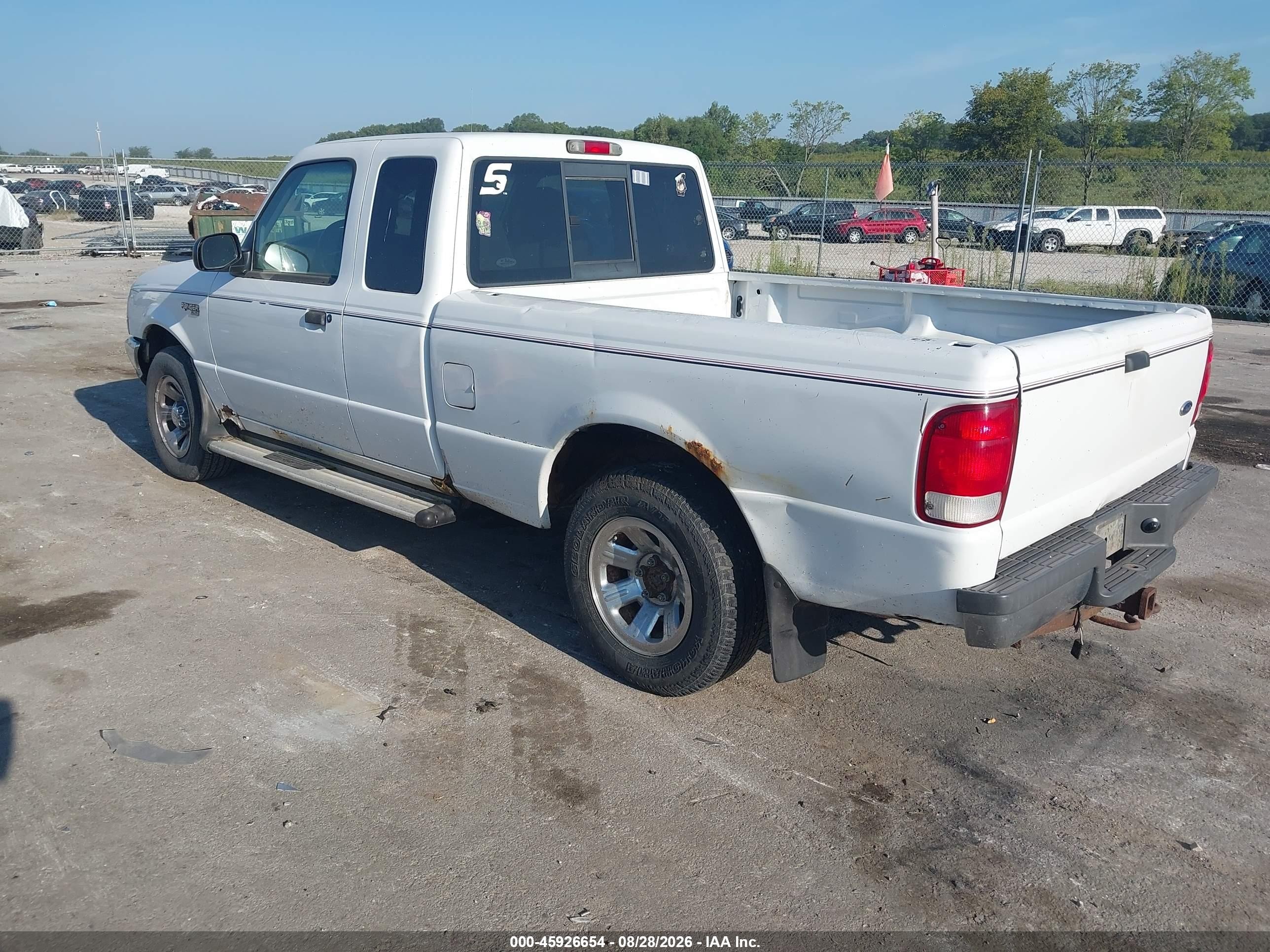 2000 Ford Ranger Xlt Белый vin: 1FTYR14X8YPB55808