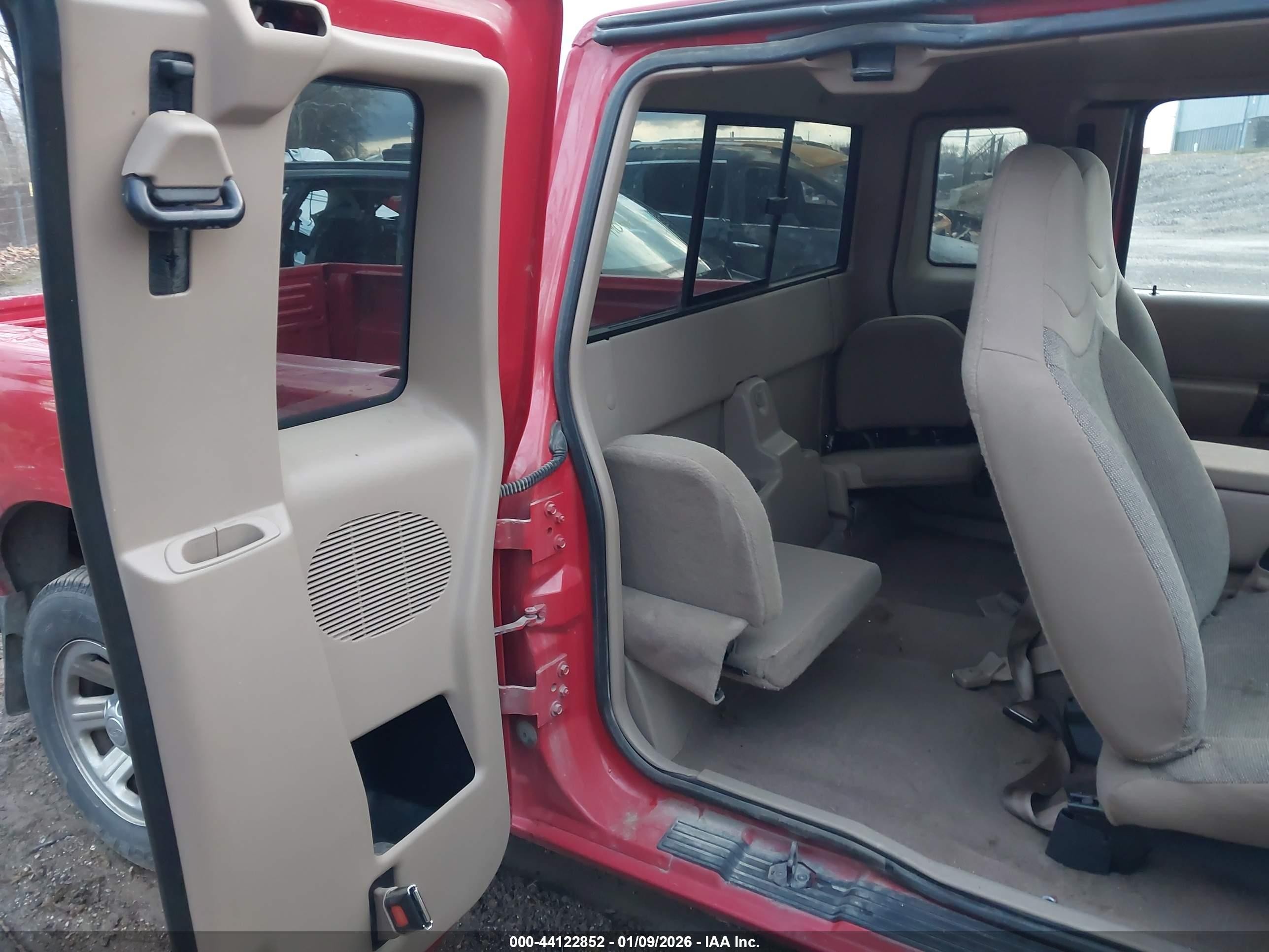 2000 Ford Ranger Xlt Red vin: 1FTYR14X8YTA89445