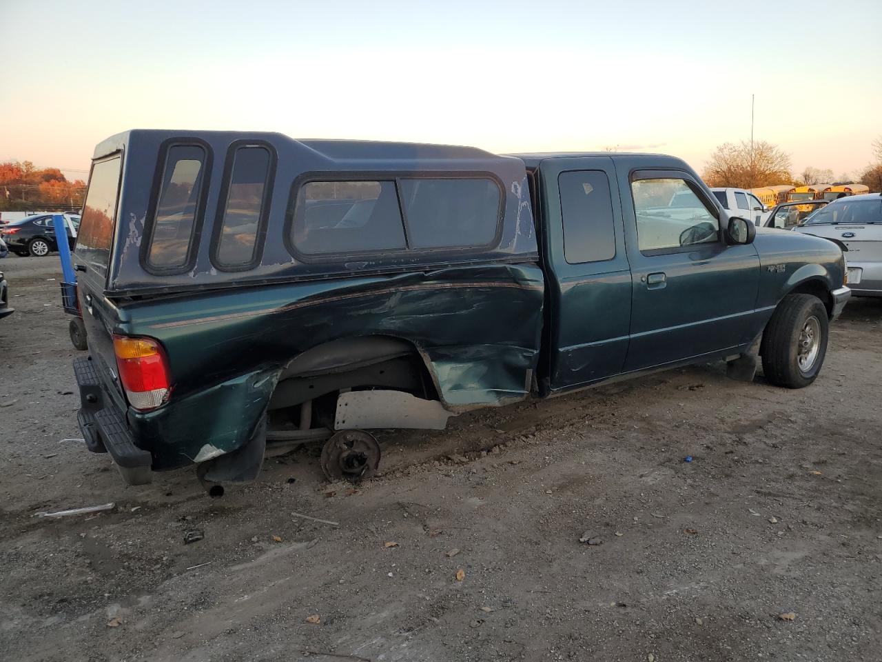 1998 Ford Ranger Super Cab Green vin: 1FTYR14X9WPB66670