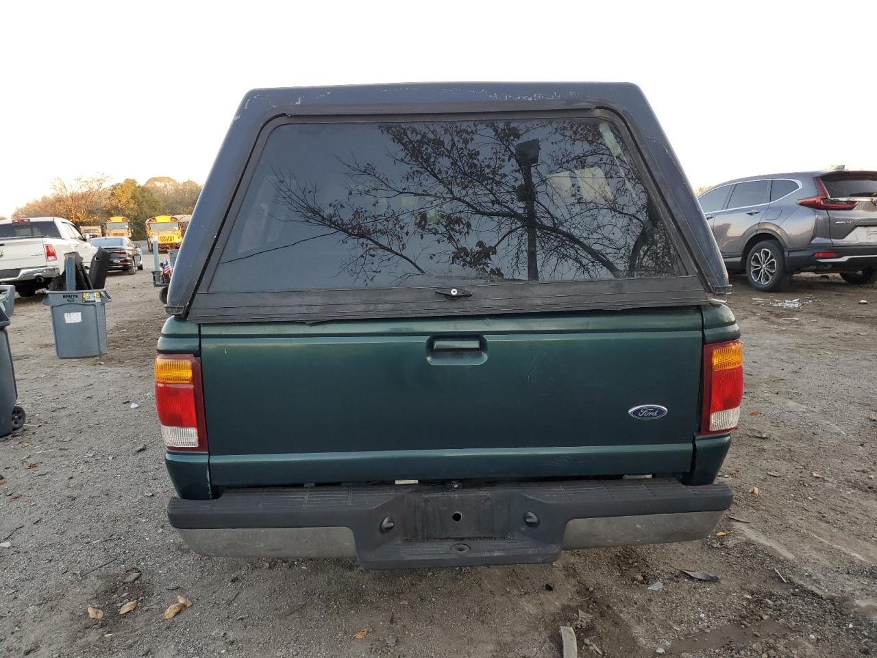 1998 Ford Ranger Super Cab Green vin: 1FTYR14X9WPB66670