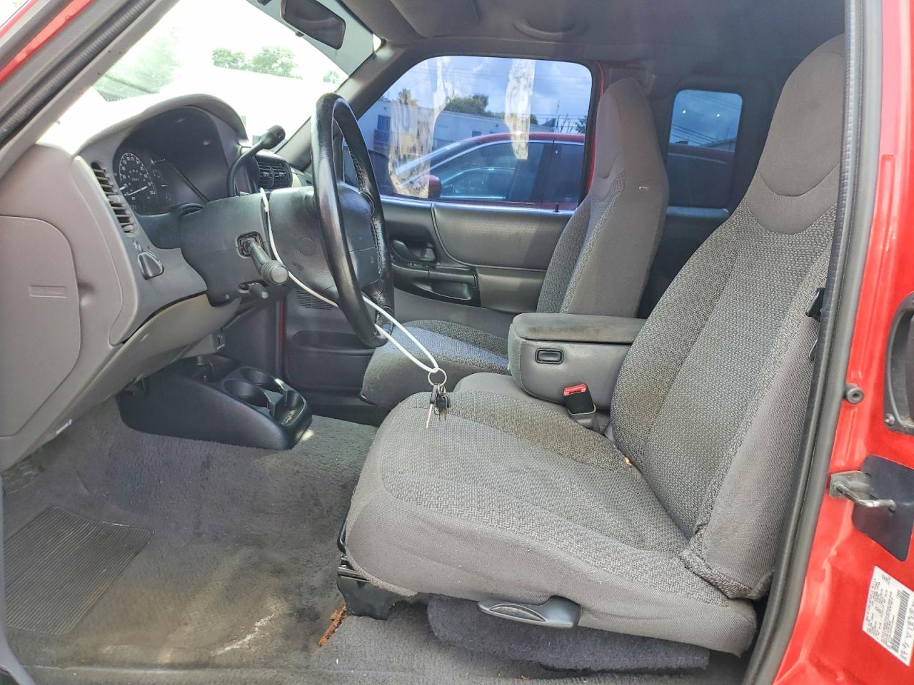 1999 Ford Ranger Super Cab Red vin: 1FTYR14X9XTA58204