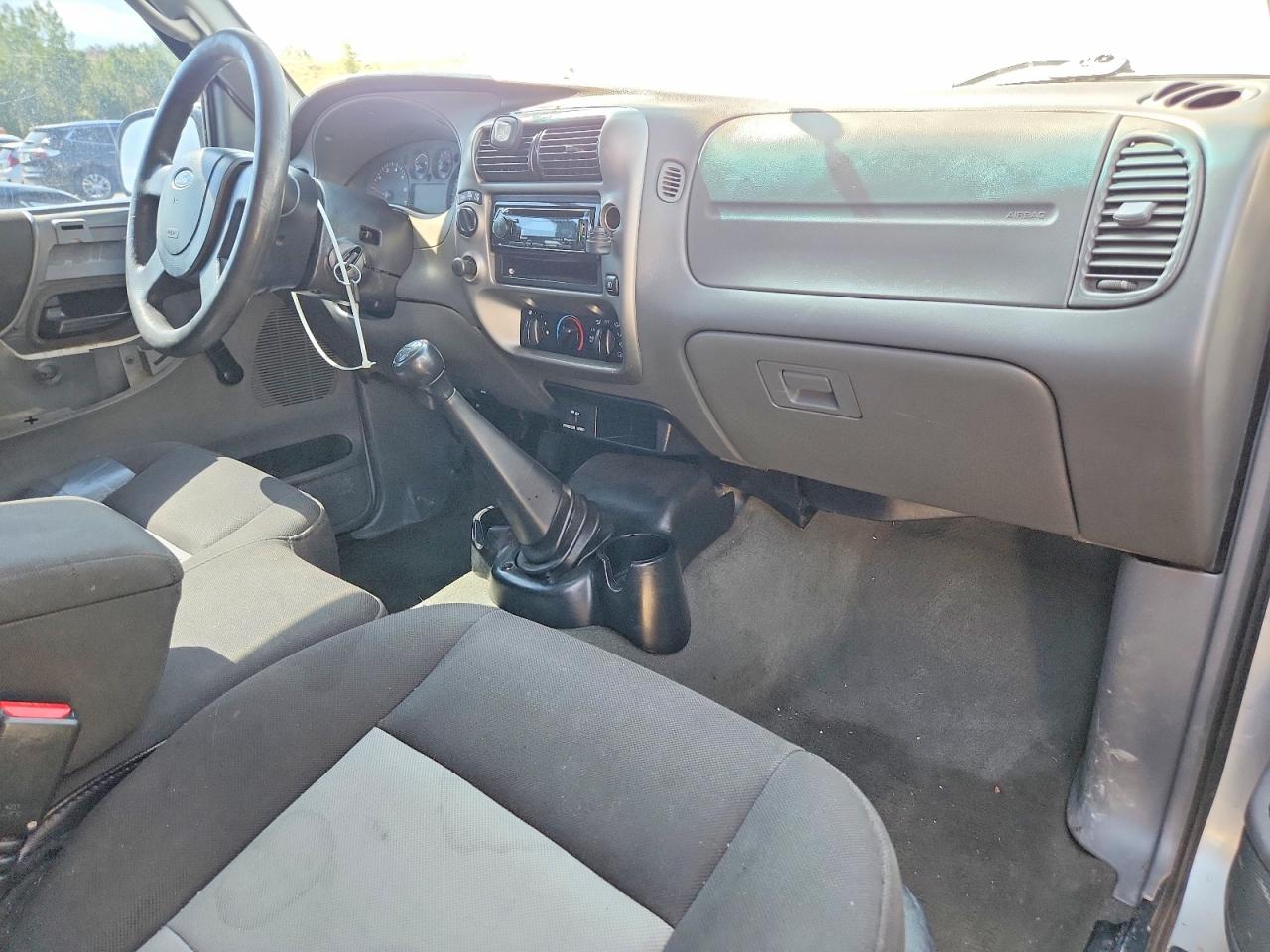 2005 Ford Ranger Super Cab Серебряный vin: 1FTYR15E45PA07096