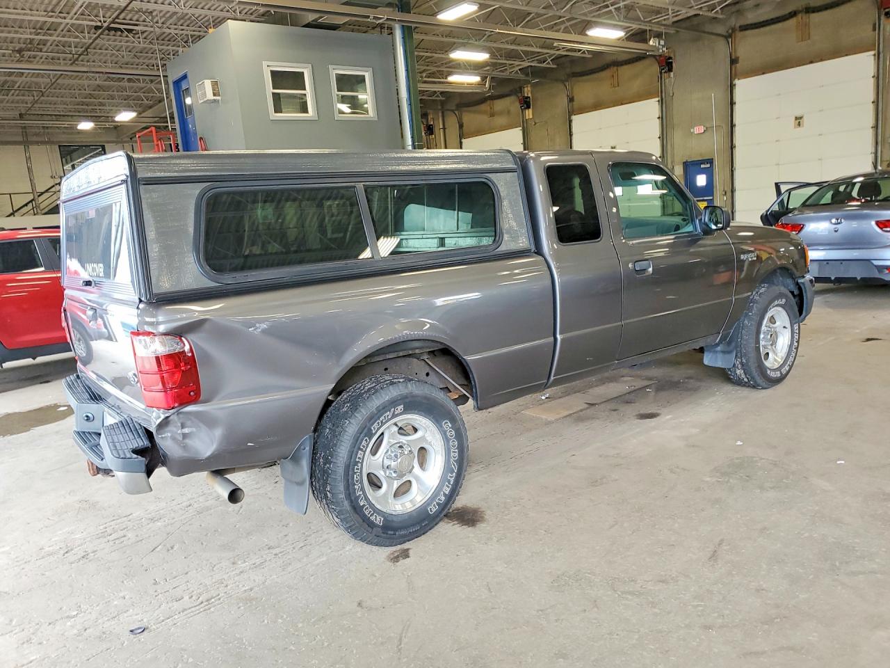2005 Ford Ranger Sup Серый vin: 1FTYR15E55PA06815