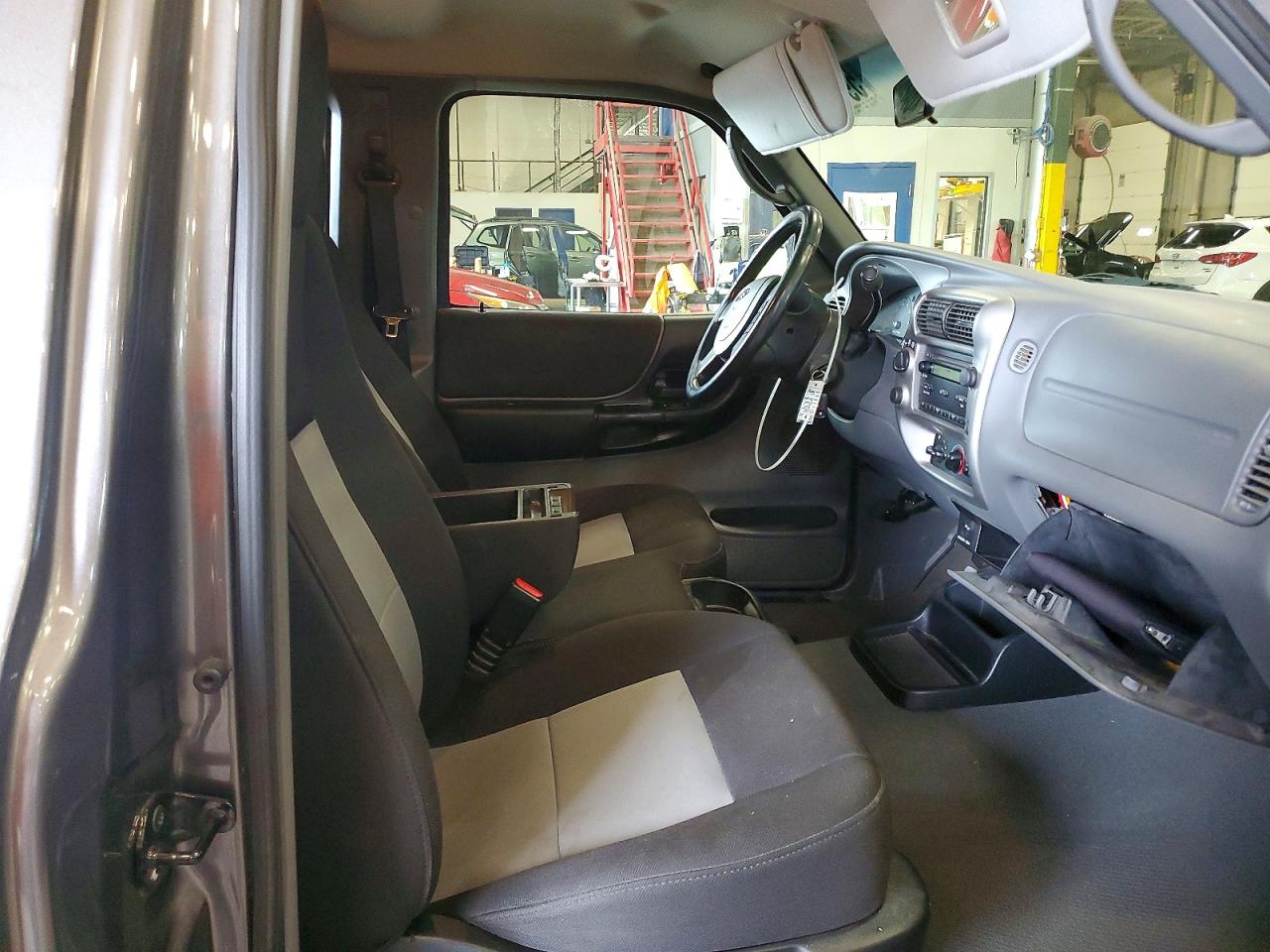 2005 Ford Ranger Sup Серый vin: 1FTYR15E55PA06815