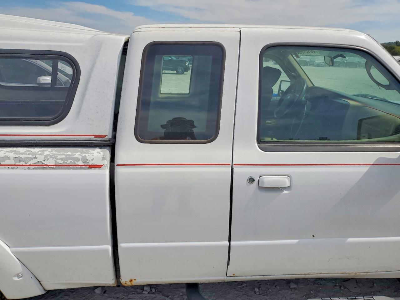 2008 Ford Ranger Super Cab White vin: 1FTYR15E58PB18230