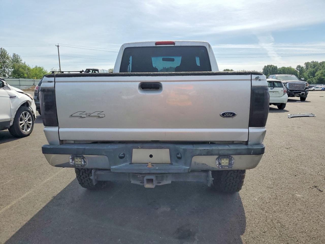 2004 Ford Ranger Super Cab Silver vin: 1FTYR15E84PB38014