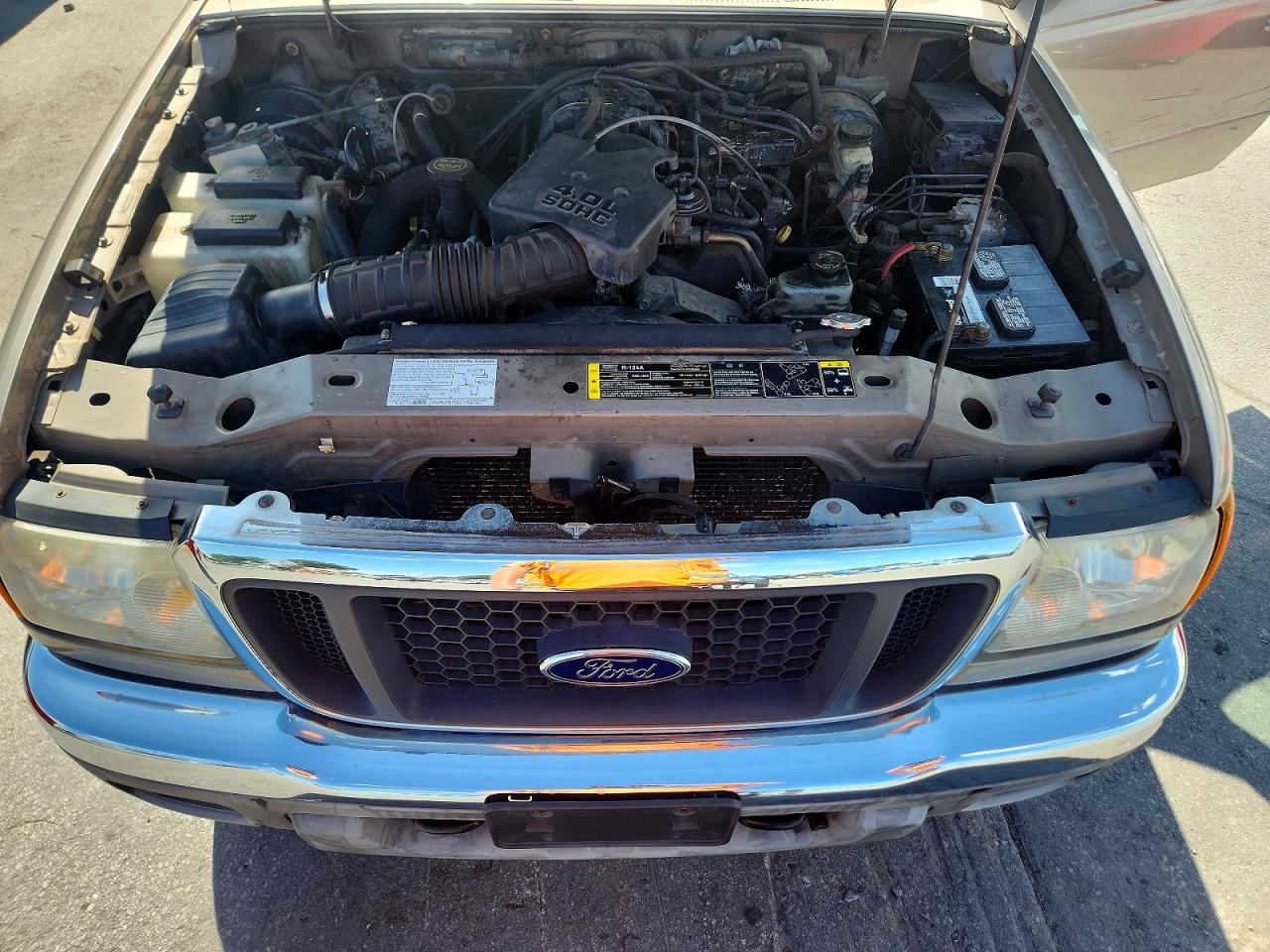 2004 Ford Ranger Super Cab Gold vin: 1FTYR15E94PA32204