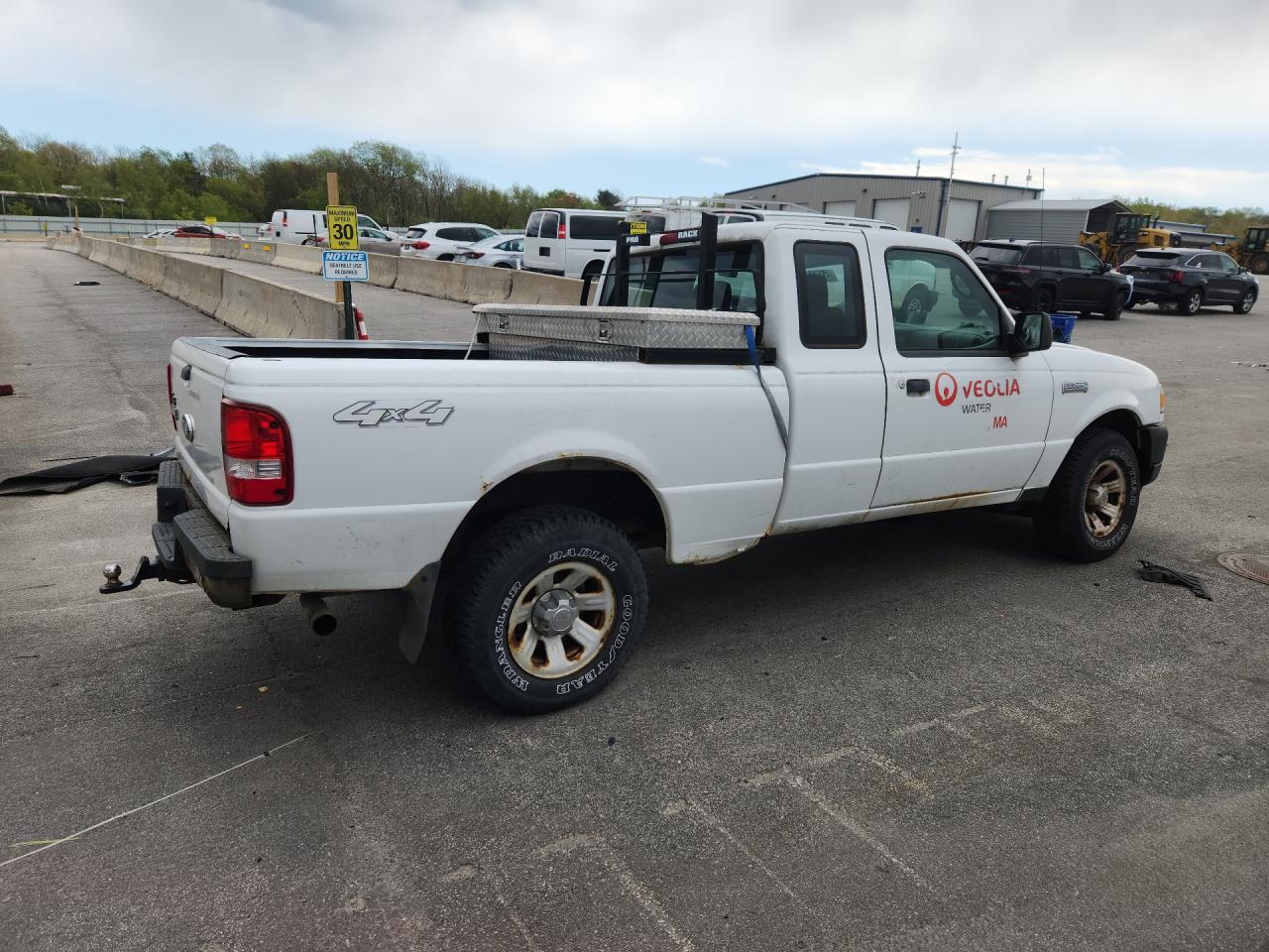 2009 Ford Ranger Super Cab Белый vin: 1FTYR15E99PA35627 Damage: Right Rear Wheel, Rust, Repair Required
