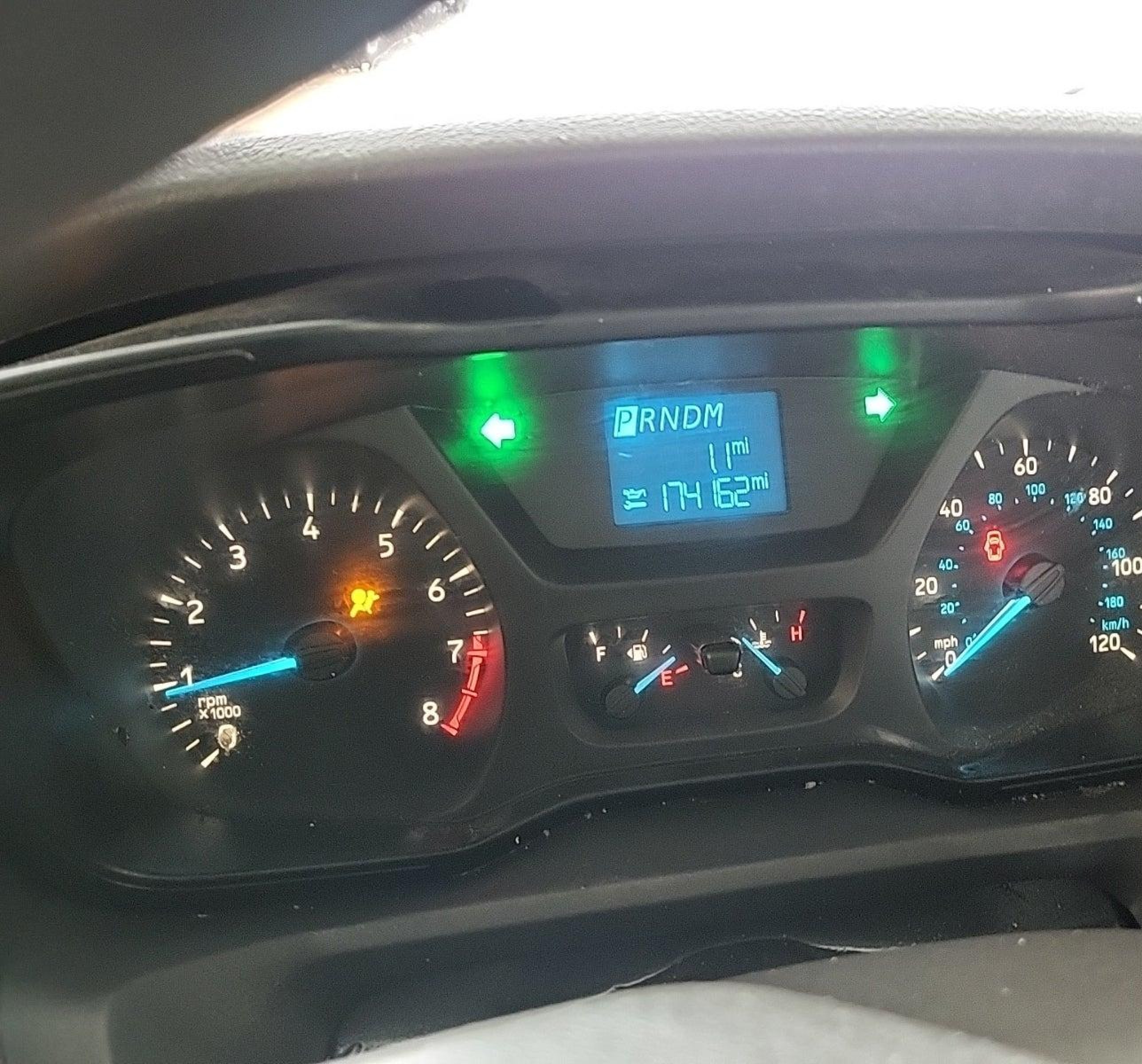2017 Ford Transit-250   vin: 1FTYR1CM2HKB33811