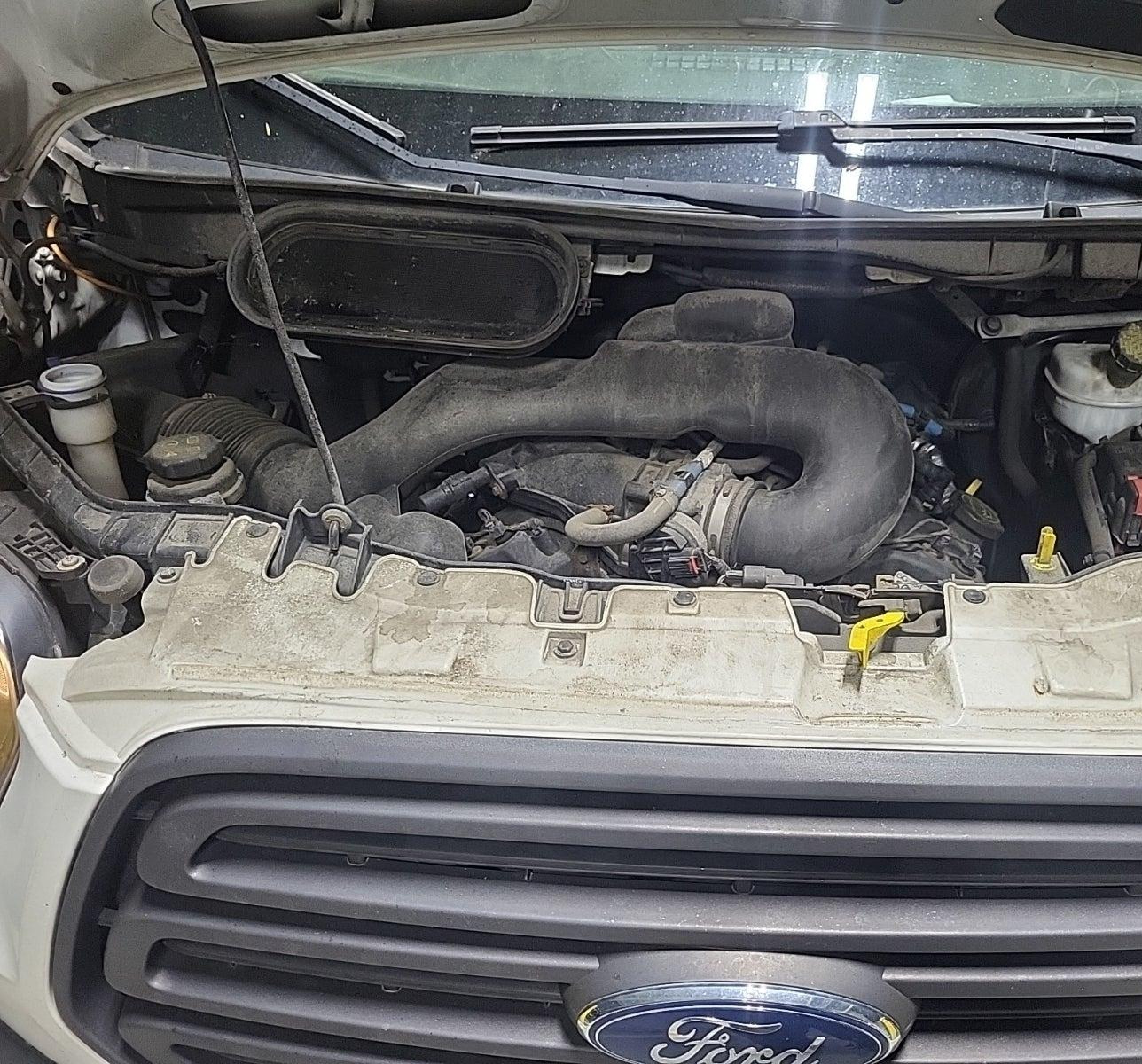 2017 Ford Transit-250   vin: 1FTYR1CM2HKB33811