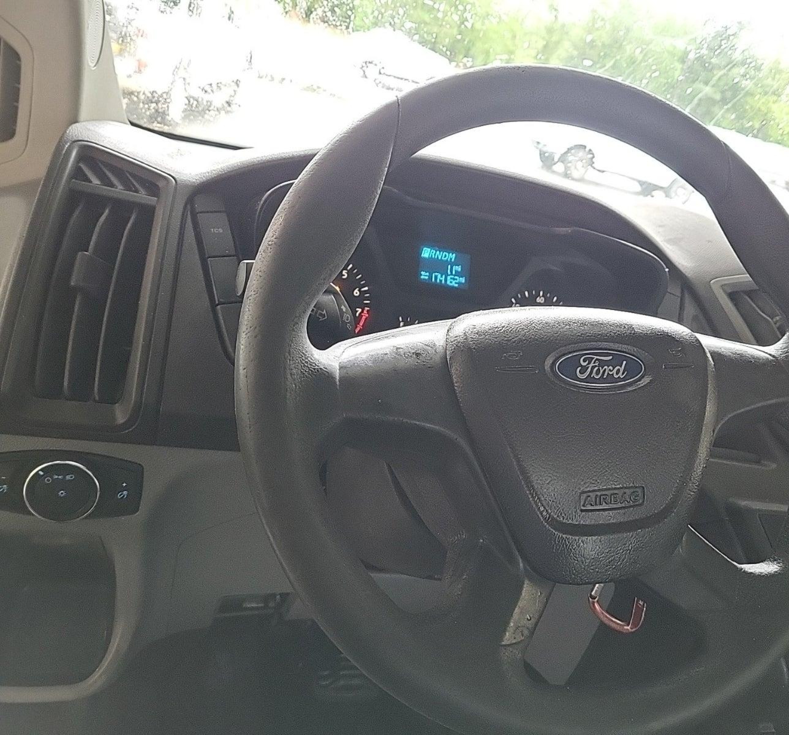 2017 Ford Transit-250   vin: 1FTYR1CM2HKB33811