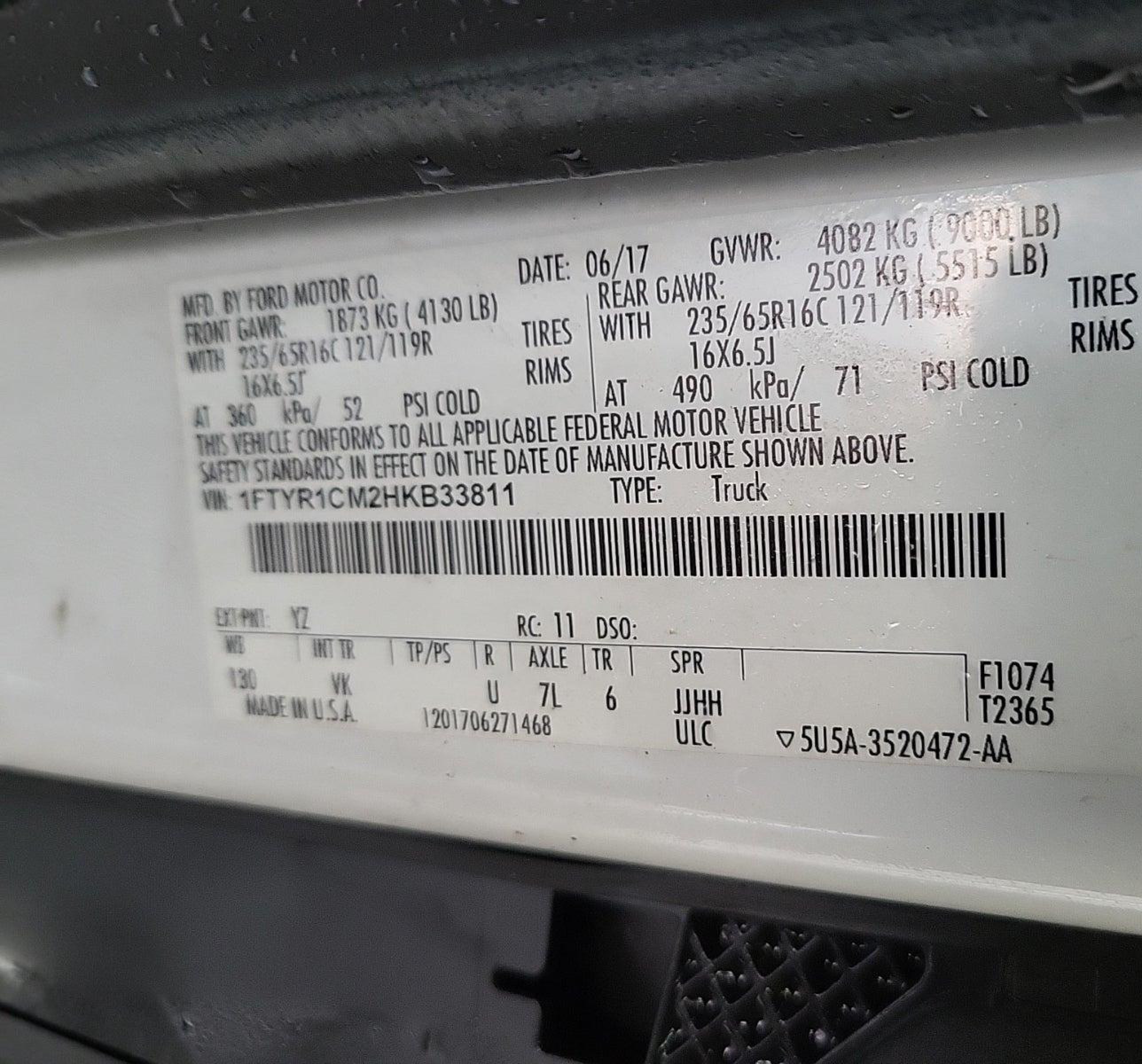 2017 Ford Transit-250   vin: 1FTYR1CM2HKB33811
