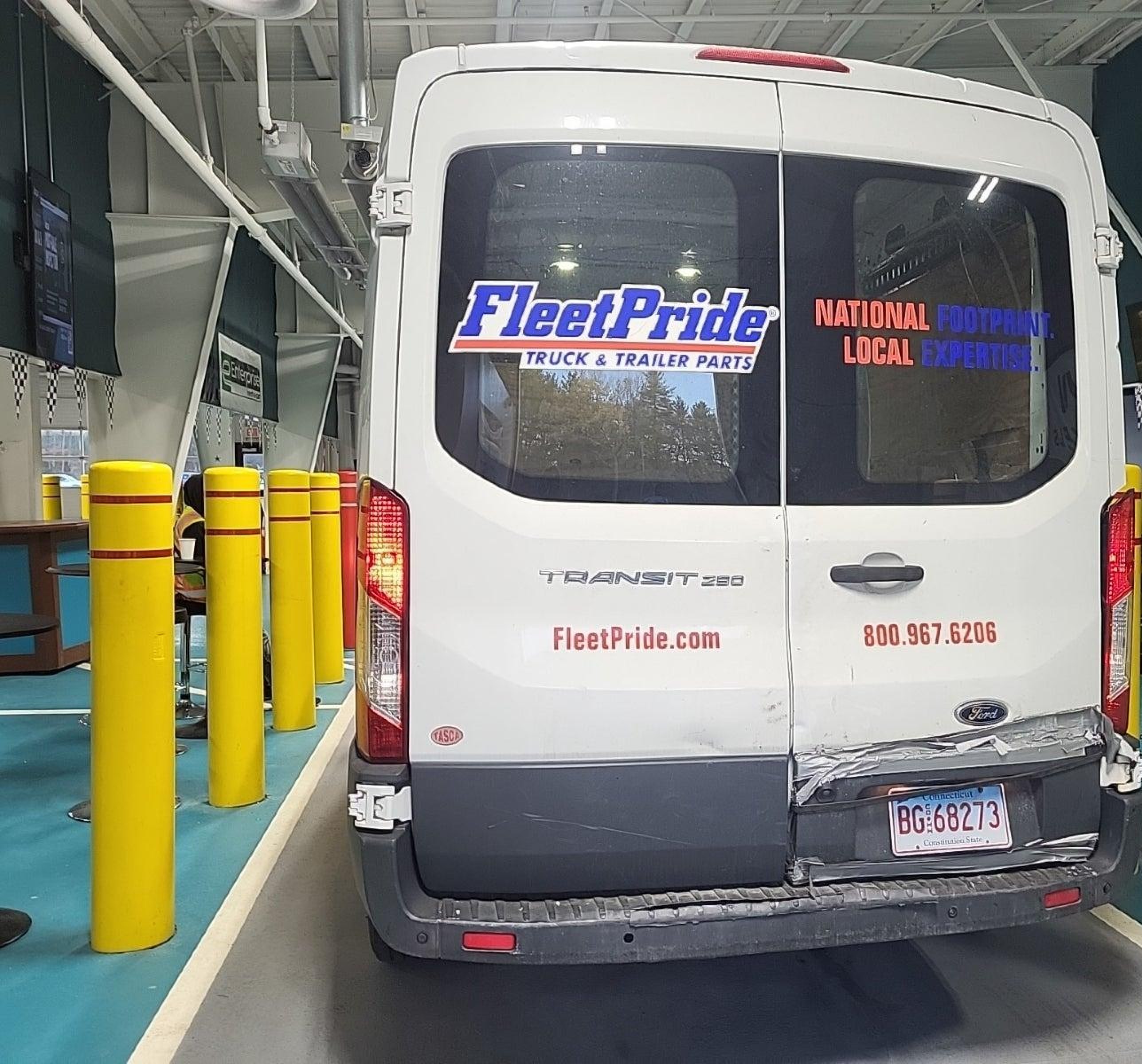2017 Ford Transit-250   vin: 1FTYR1CM2HKB33811