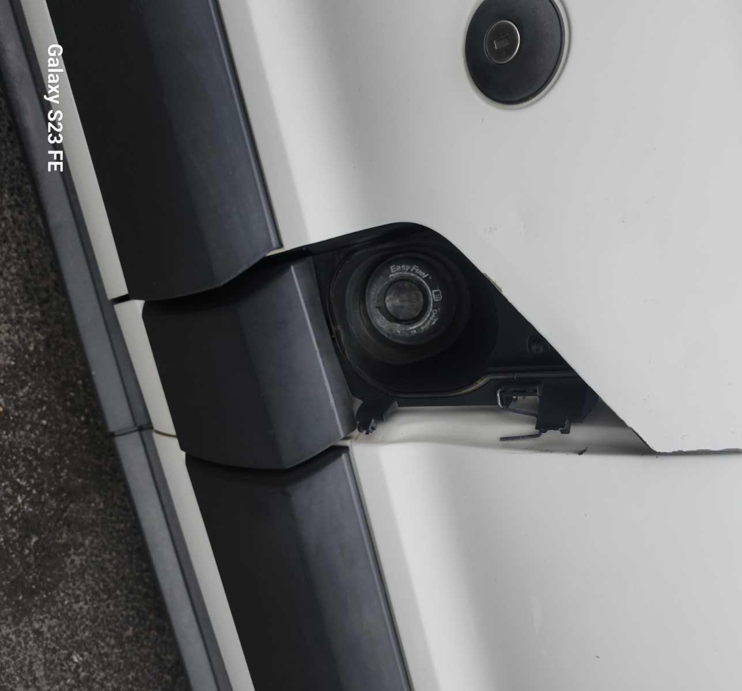 2017 Ford Transit-250   vin: 1FTYR1CM3HKB08559