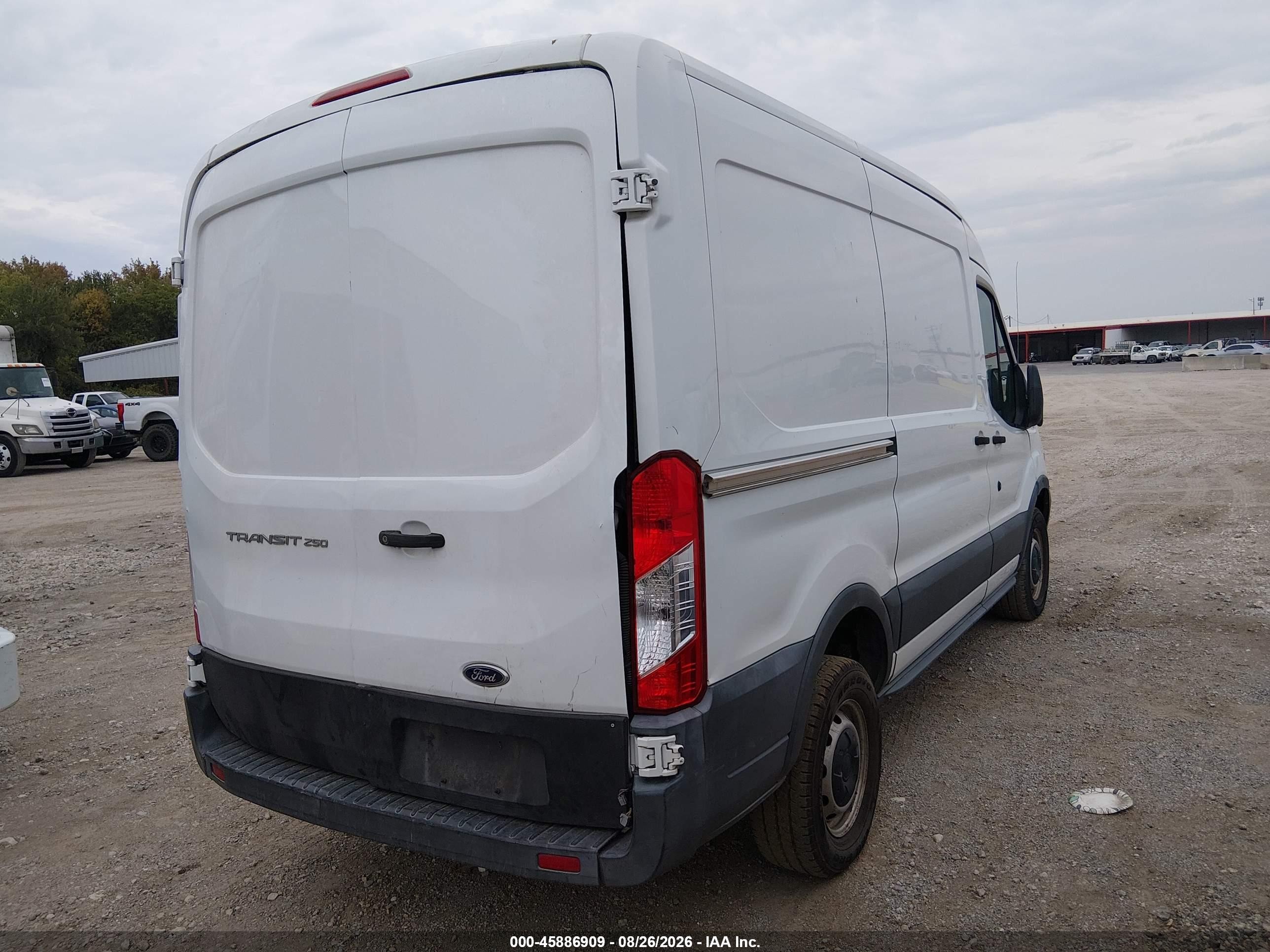 2015 Ford Transit-250 White vin: 1FTYR1CM8FKA54270