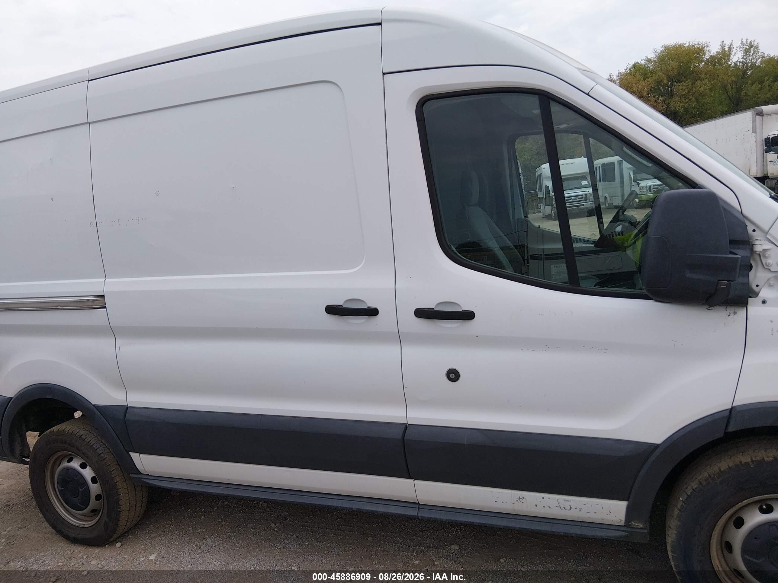2015 Ford Transit-250 White vin: 1FTYR1CM8FKA54270