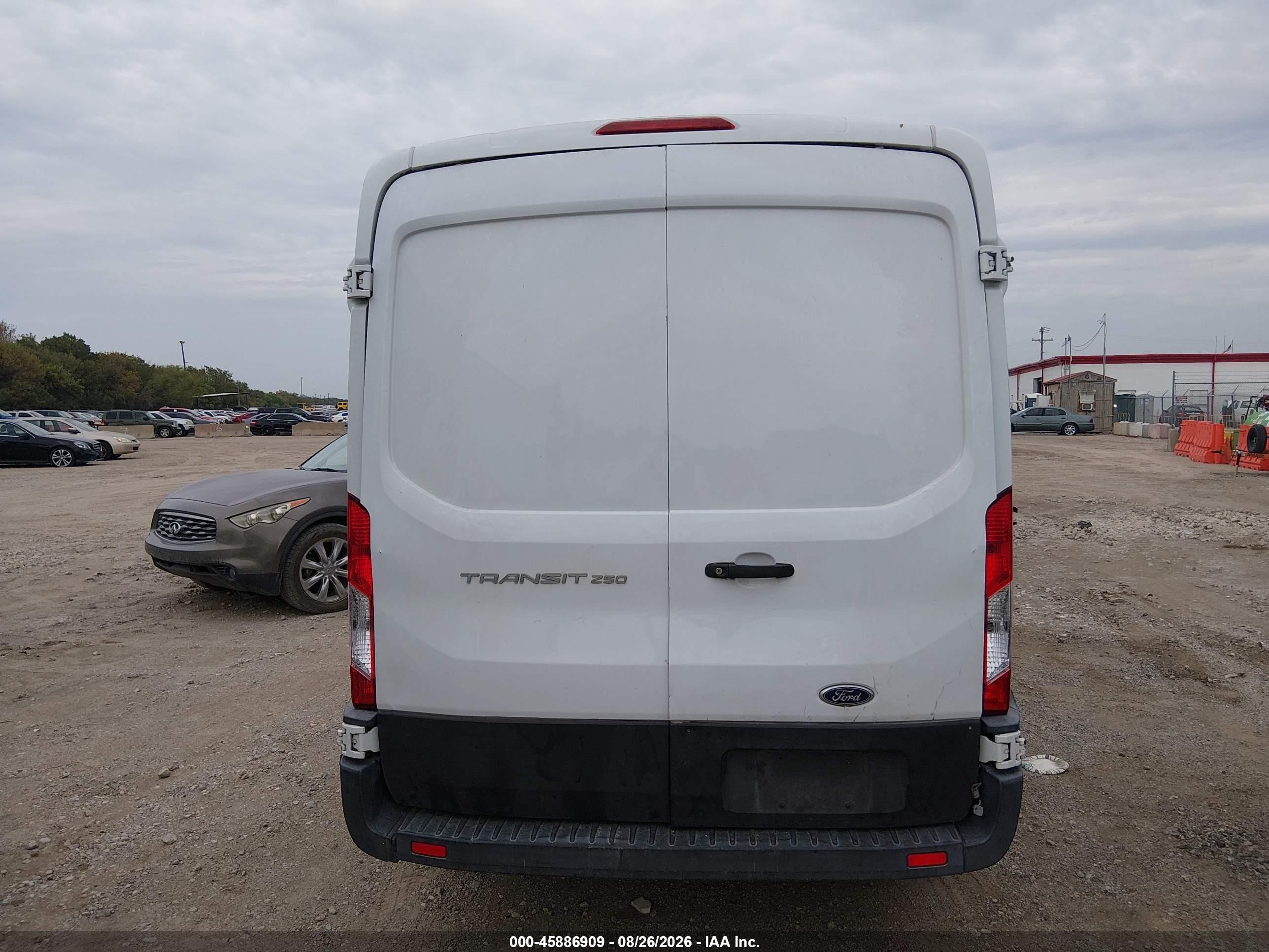 2015 Ford Transit-250 White vin: 1FTYR1CM8FKA54270