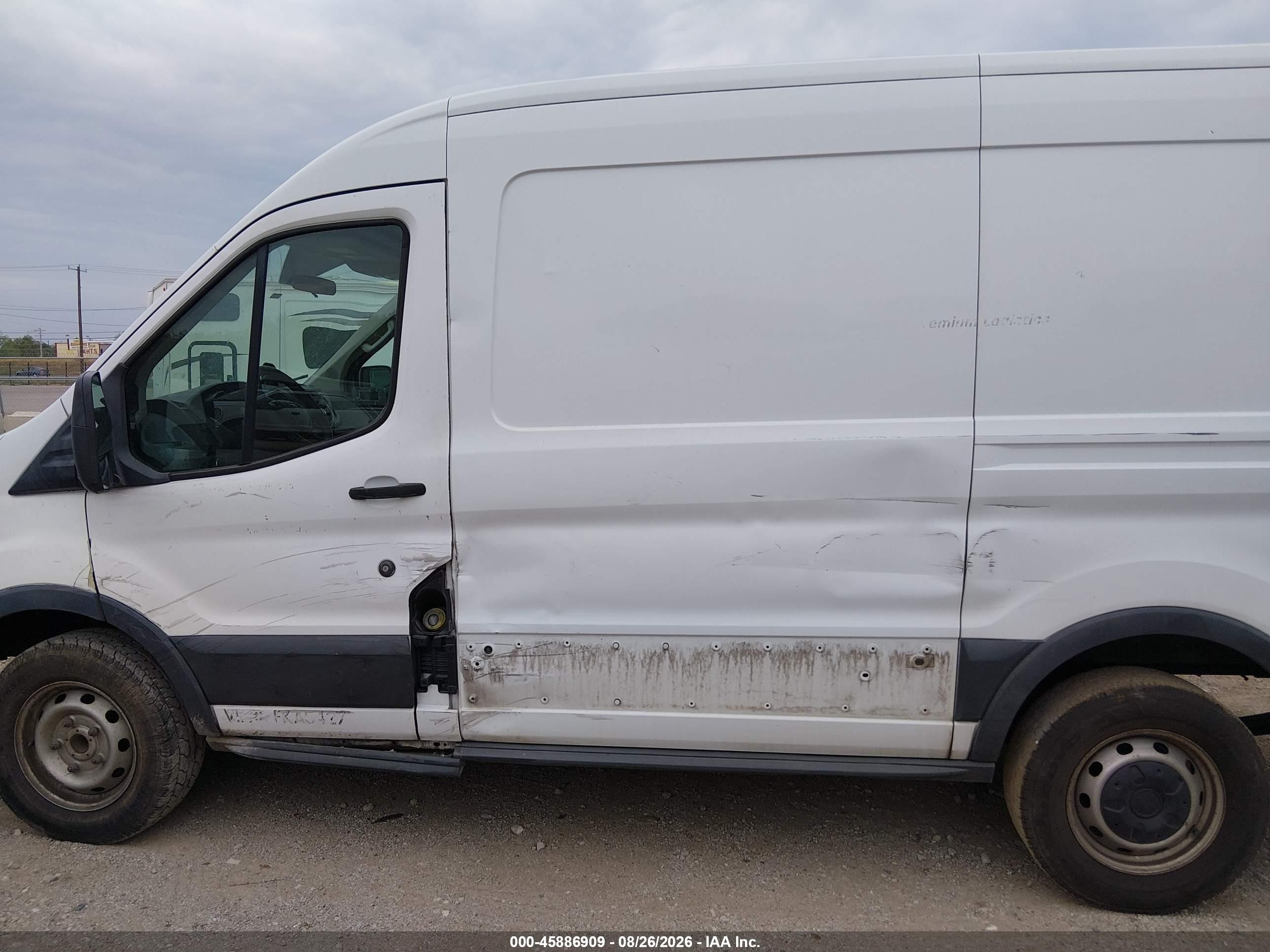 2015 Ford Transit-250 White vin: 1FTYR1CM8FKA54270