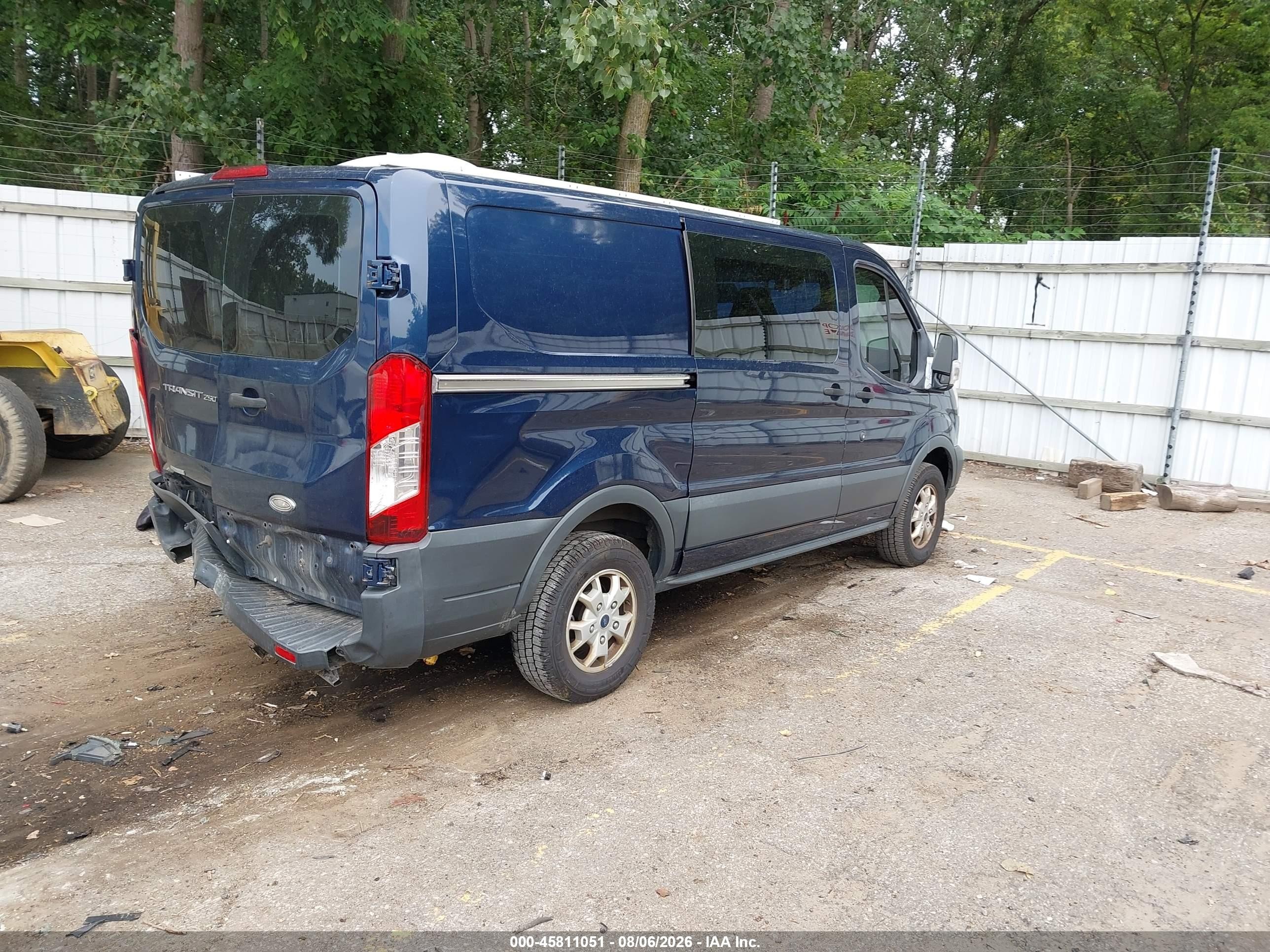 2015 Ford Transit-250 Синий vin: 1FTYR1YG0FKA24392