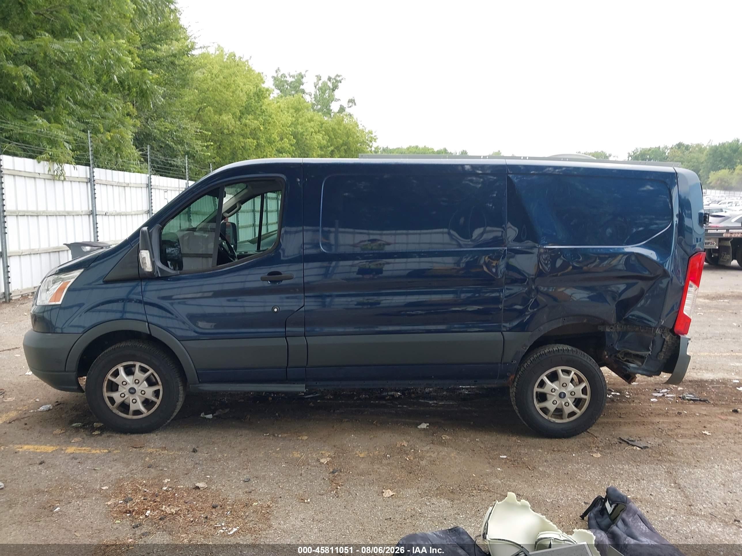 2015 Ford Transit-250 Синий vin: 1FTYR1YG0FKA24392