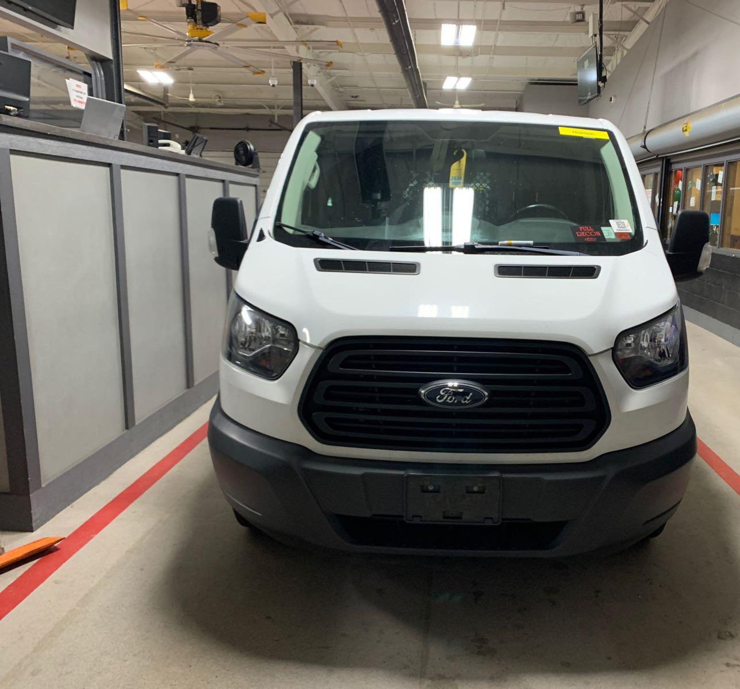 2017 Ford Transit-250   vin: 1FTYR1YG9HKA57443